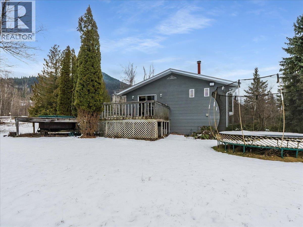 1076 Columbia Gardens Road, Fruitvale, British Columbia  V0G 1L1 - Photo 74 - 10379858