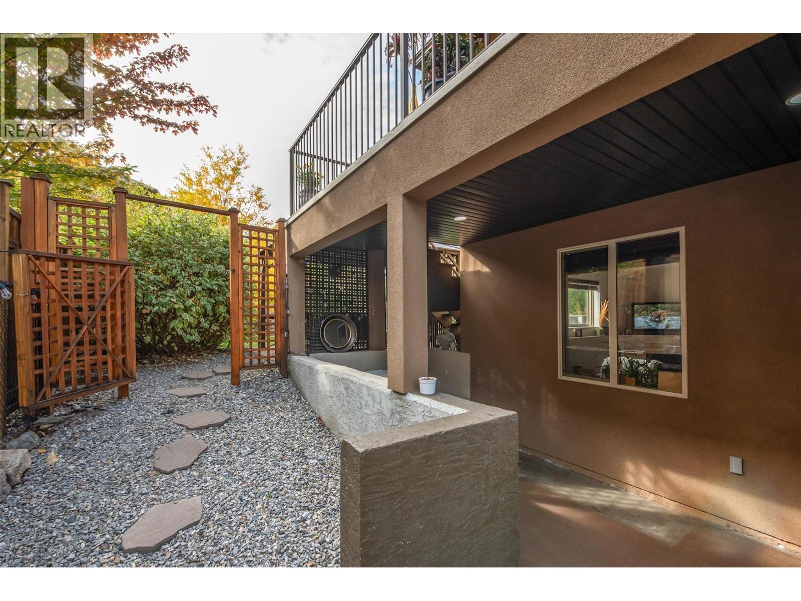 737 Kuipers Crescent, Kelowna, British Columbia  V1W 5H4 - Photo 63 - 10379795