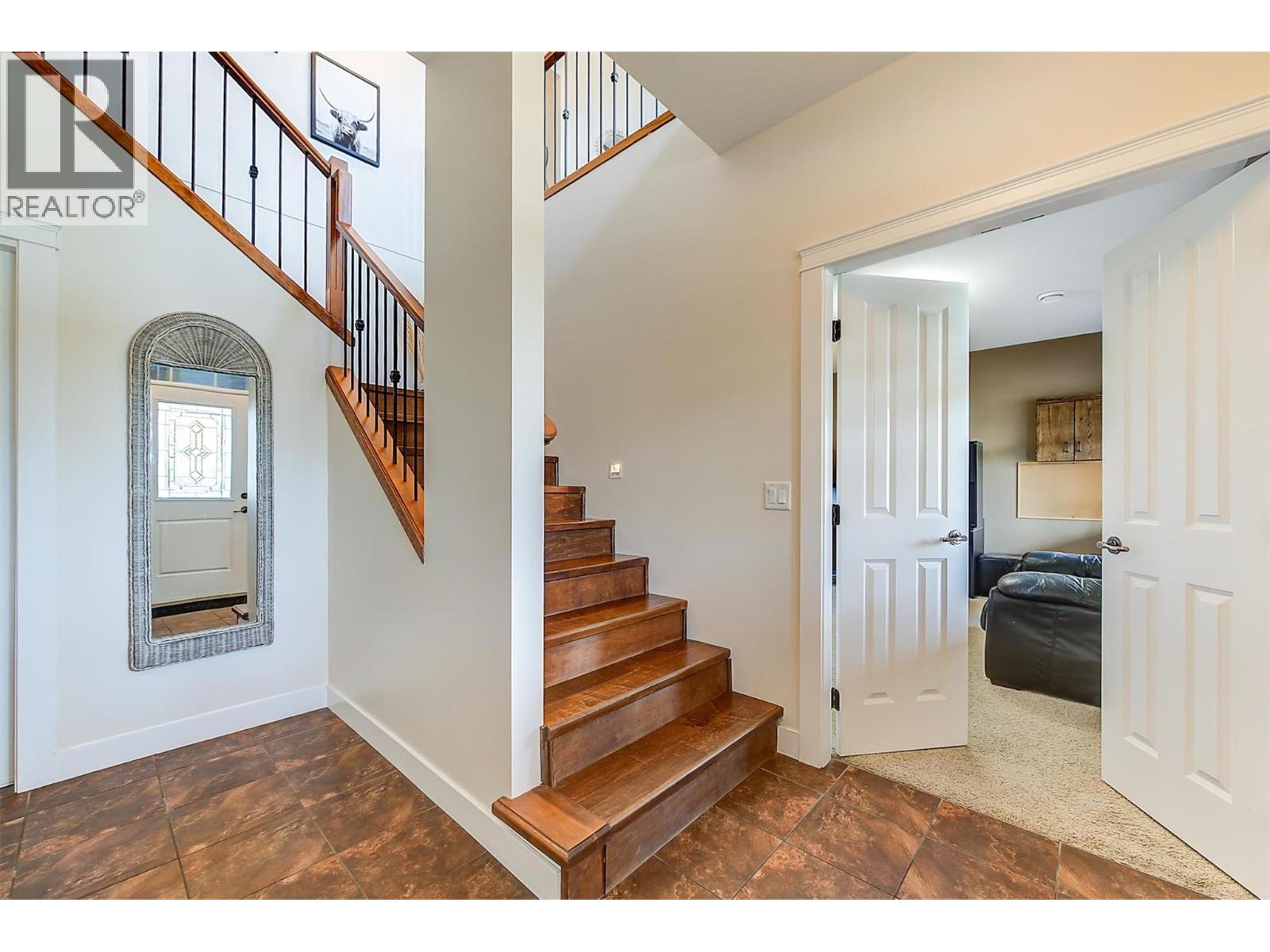 737 Kuipers Crescent, Kelowna, British Columbia  V1W 5H4 - Photo 8 - 10379795