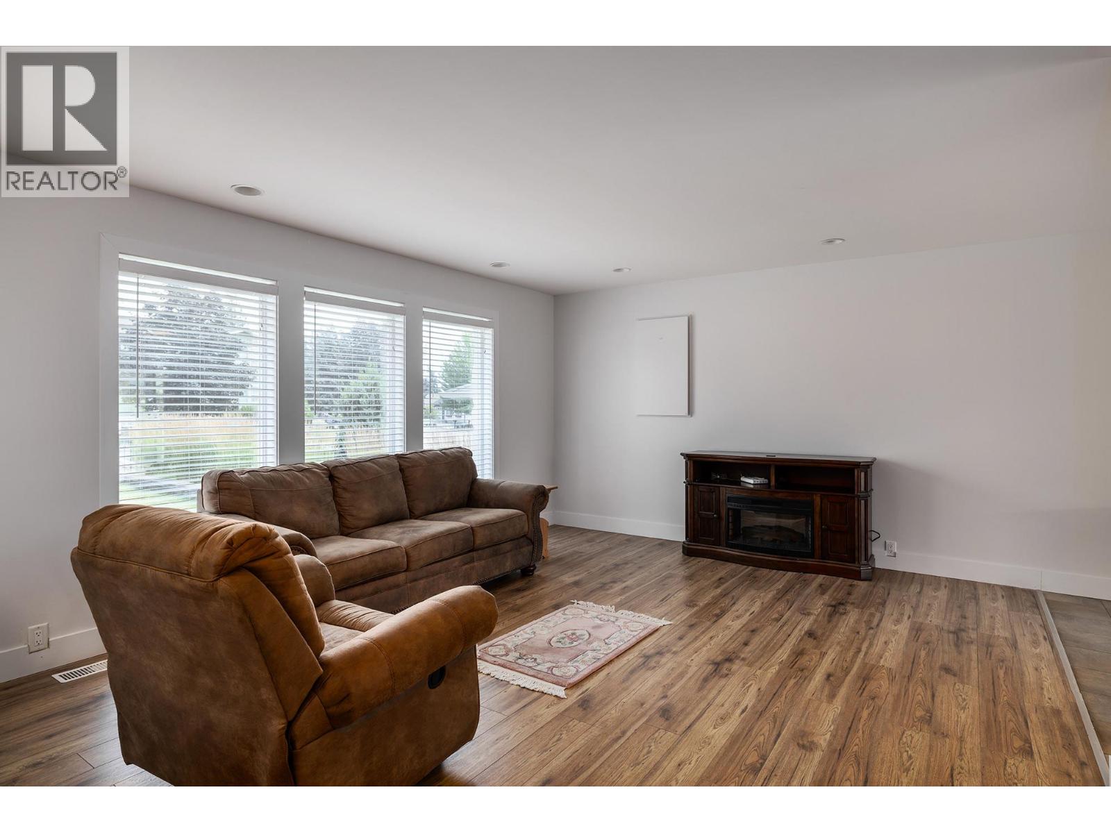 2571 Pineridge Place, West Kelowna, British Columbia  V4T 2J7 - Photo 3 - 10379489