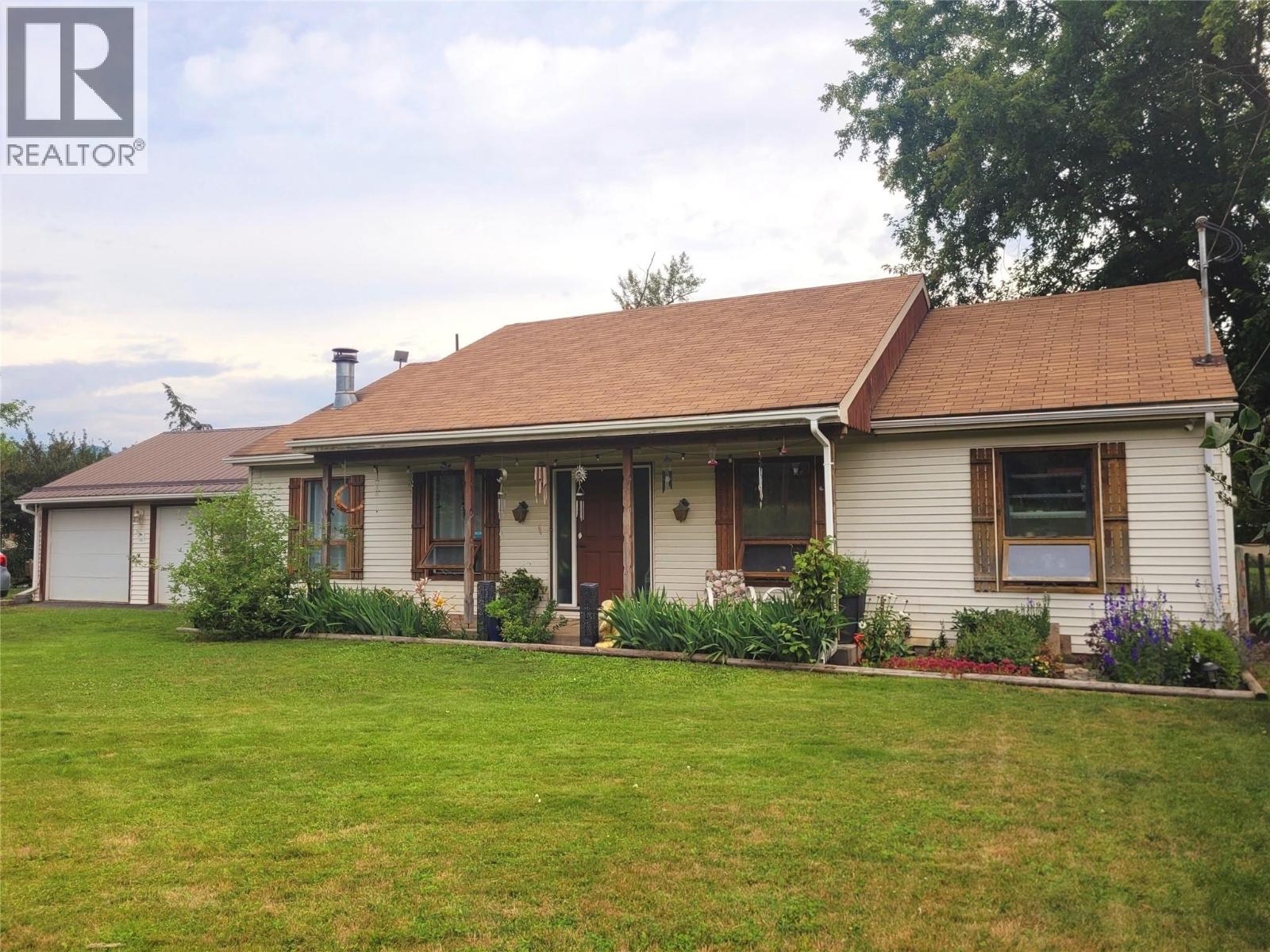 177 24 Highway, little fort, British Columbia