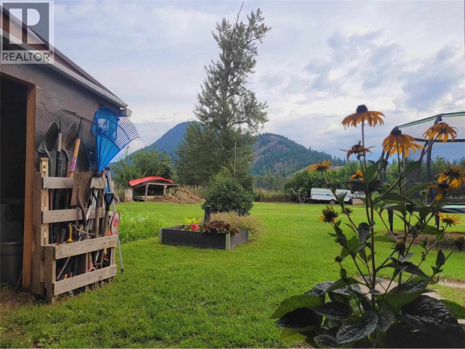 177 24 Highway, Little Fort, British Columbia  V0E 2C0 - Photo 34 - 10380163