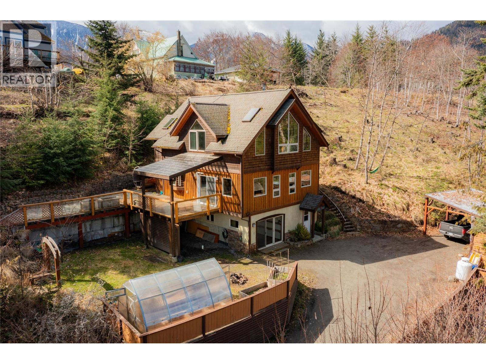 641 West Front Street, kaslo, British Columbia
