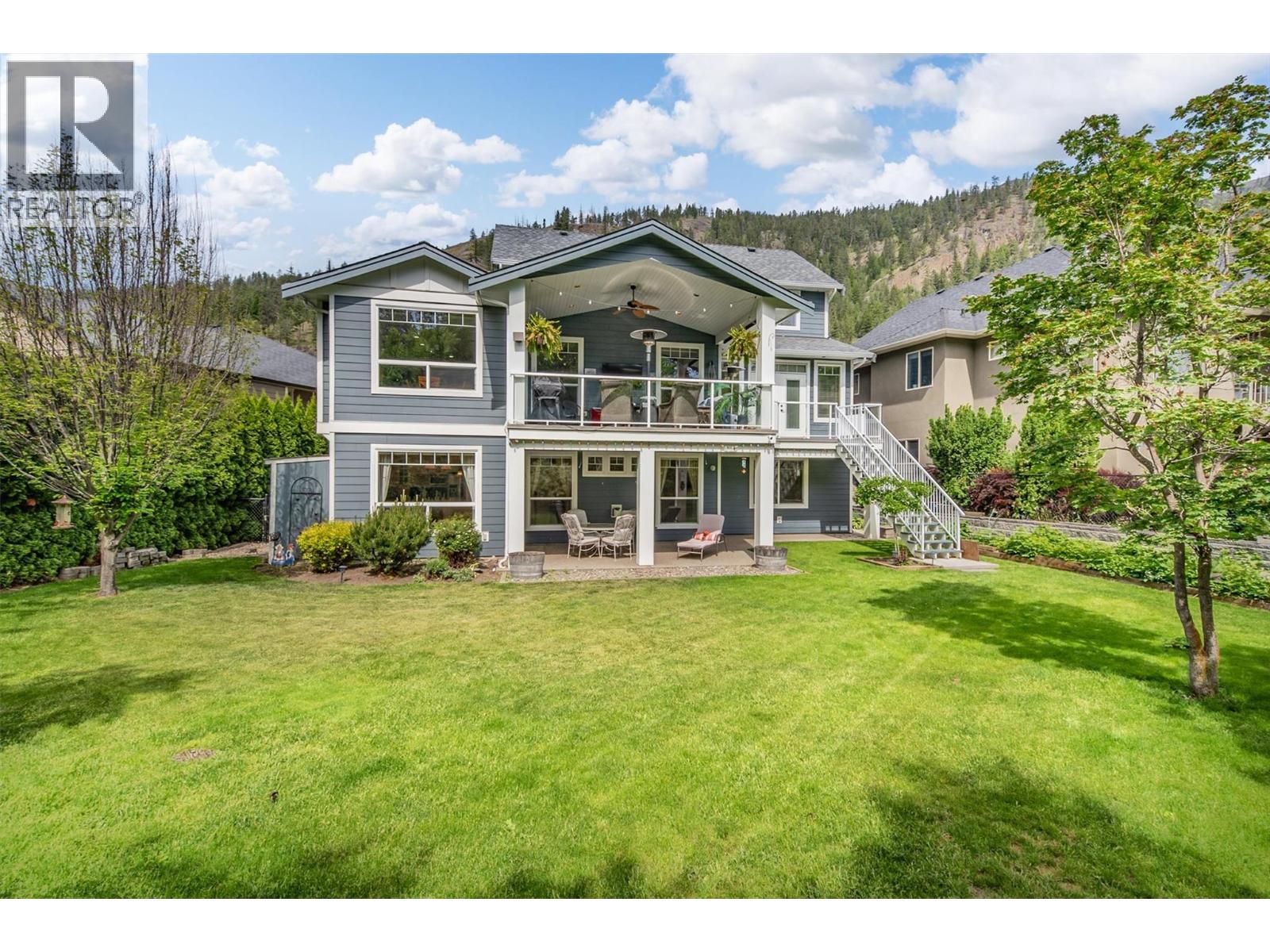 2423 Paramount Drive, West Kelowna, British Columbia  V4T 3K4 - Photo 3 - 10380135
