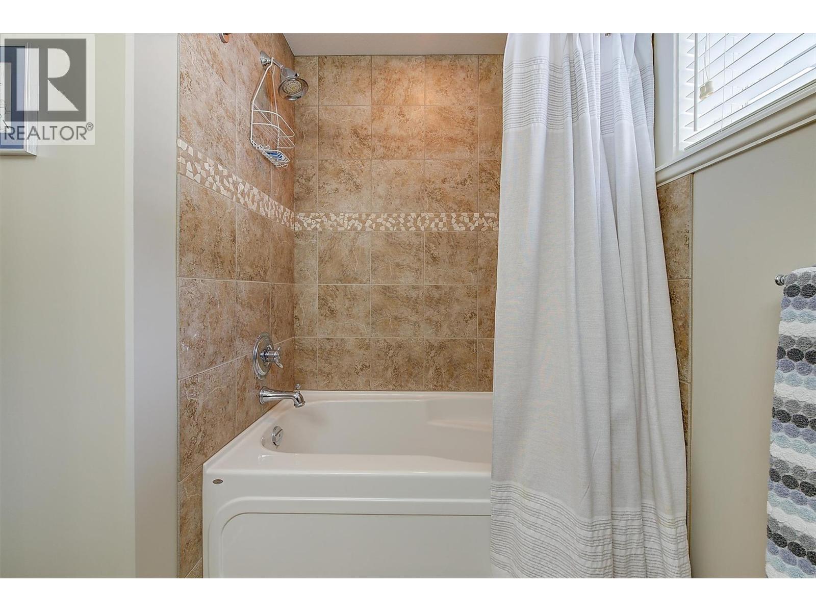 2423 Paramount Drive, West Kelowna, British Columbia  V4T 3K4 - Photo 41 - 10380135