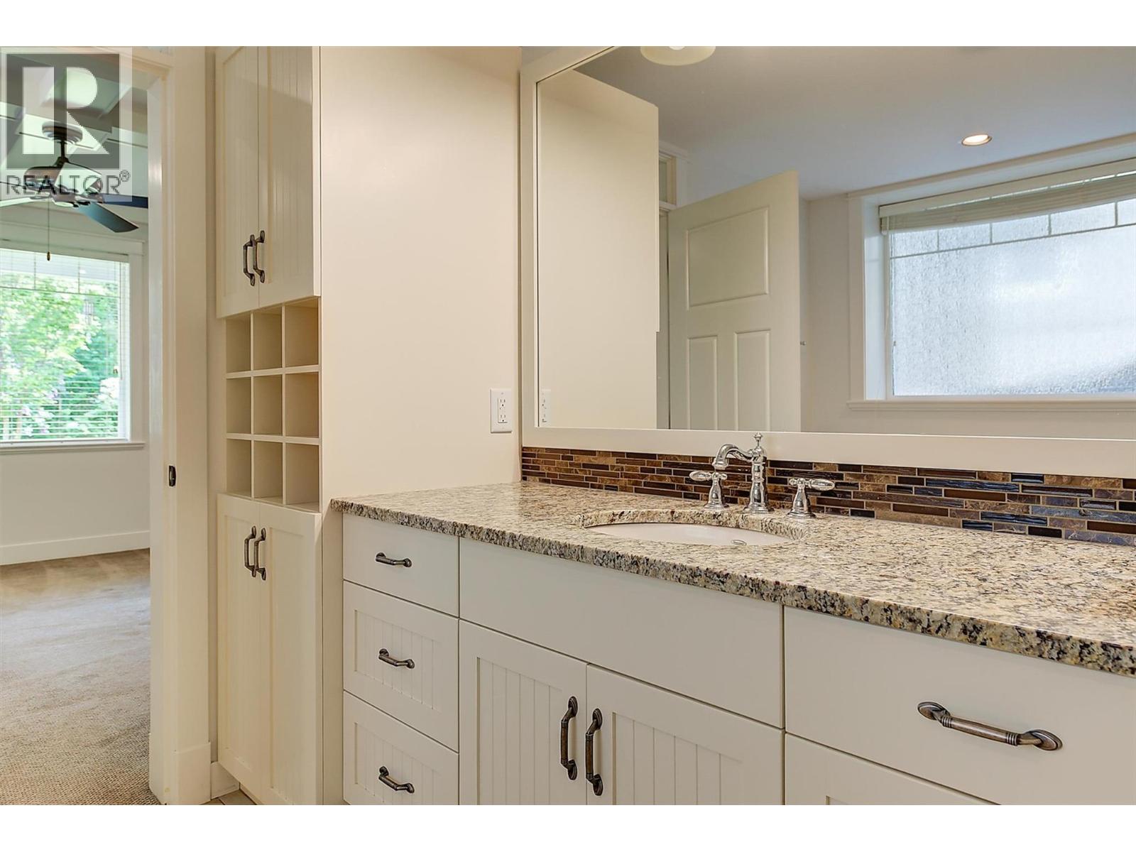 2423 Paramount Drive, West Kelowna, British Columbia  V4T 3K4 - Photo 58 - 10380135