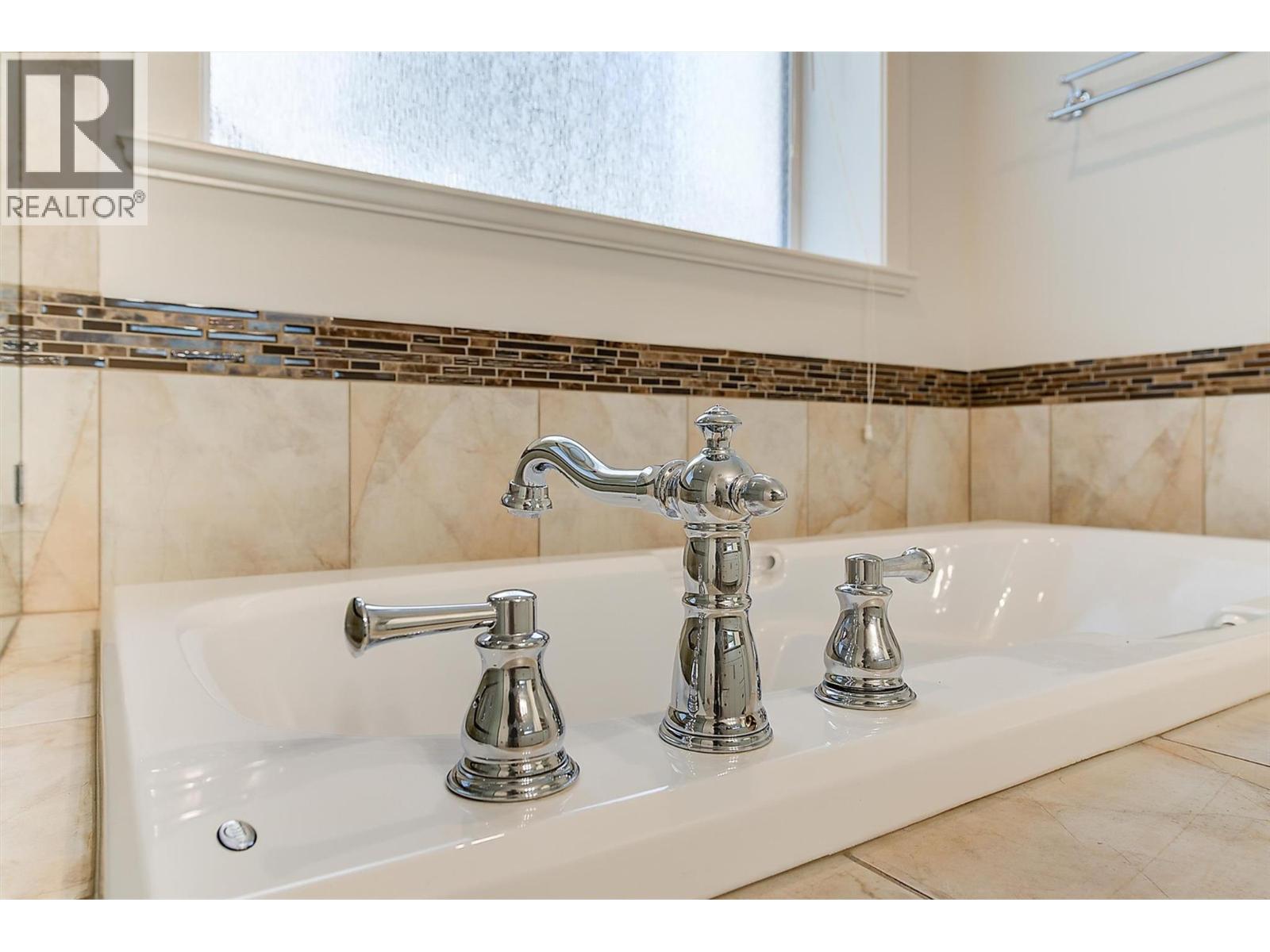 2423 Paramount Drive, West Kelowna, British Columbia  V4T 3K4 - Photo 61 - 10380135