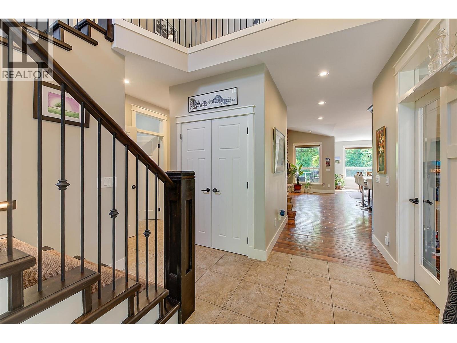 2423 Paramount Drive, West Kelowna, British Columbia  V4T 3K4 - Photo 9 - 10380135