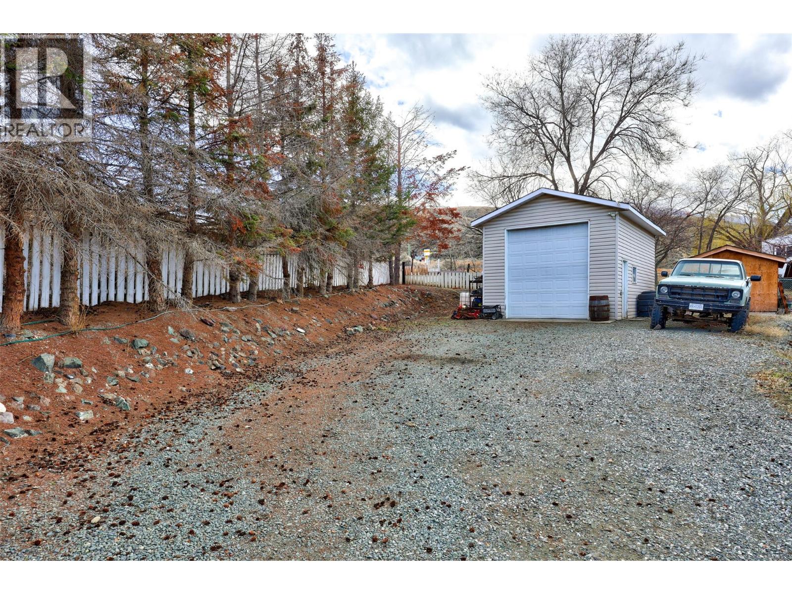 7090 Watson  E Drive, Kamloops, British Columbia  v0k 2j0 - Photo 22 - 10380025