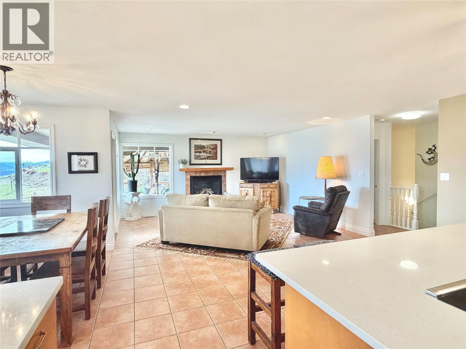 614 Wilson Mountain Road, Oliver, British Columbia  V0H 1T5 - Photo 9 - 10379943