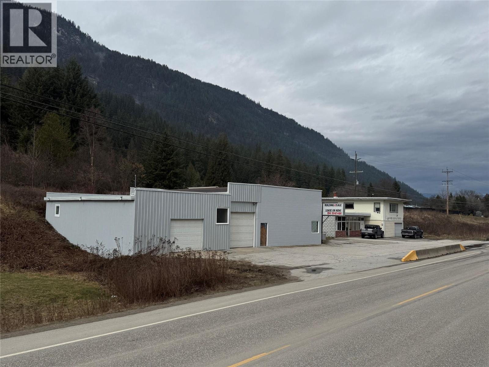 1503 3A Highway, castlegar, British Columbia