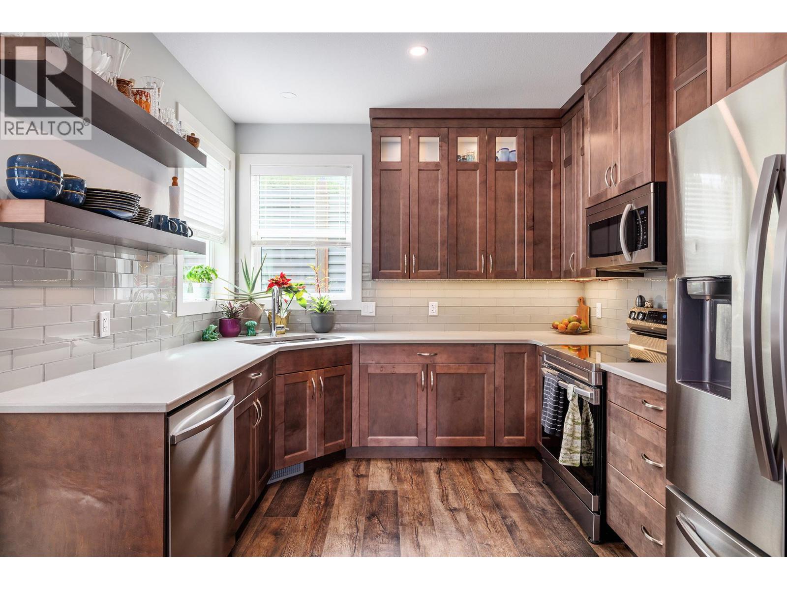 1259 Rio Drive, Kelowna, British Columbia  V1V 1E2 - Photo 8 - 10379632