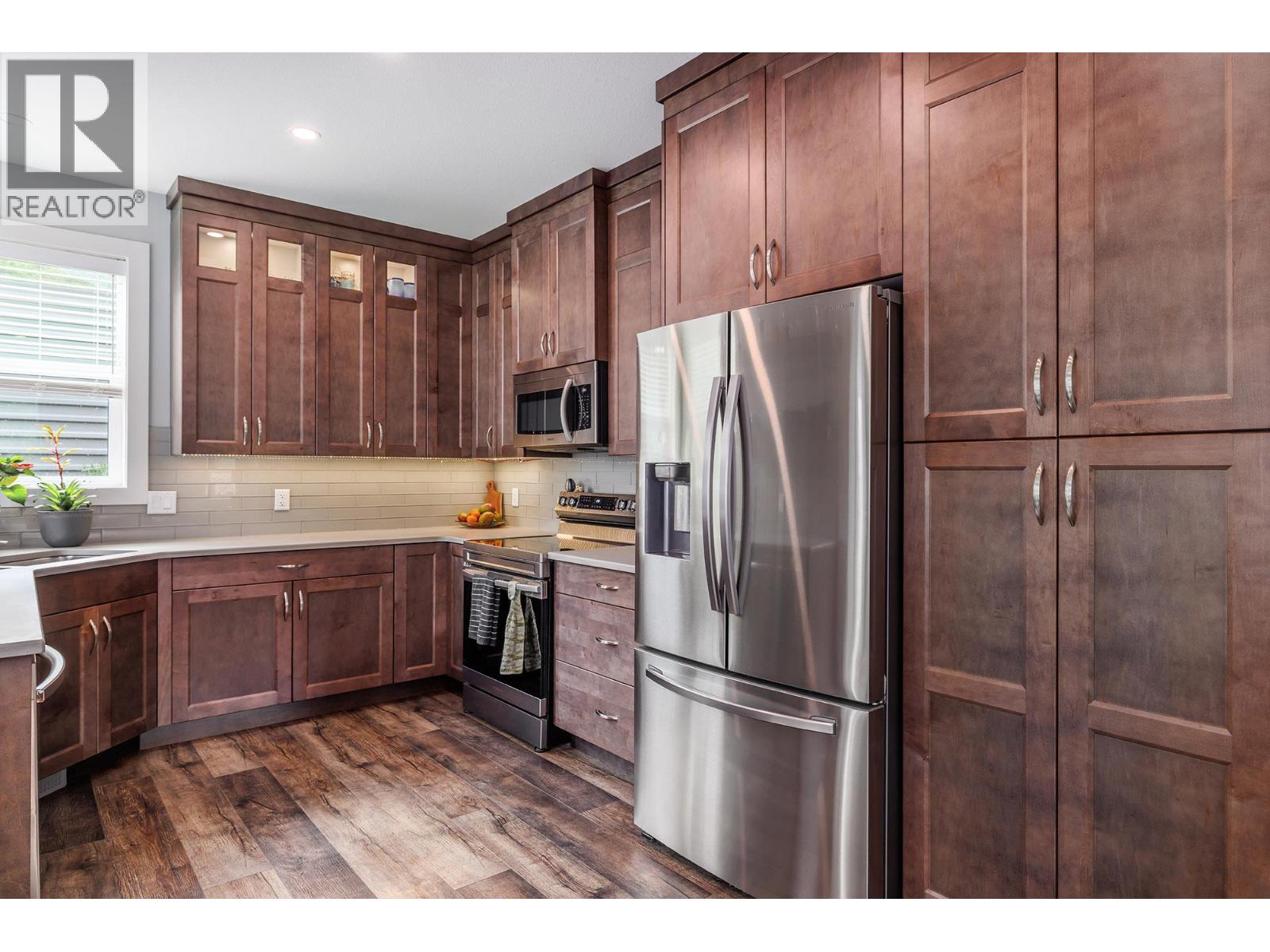 1259 Rio Drive, Kelowna, British Columbia  V1V 1E2 - Photo 9 - 10379632