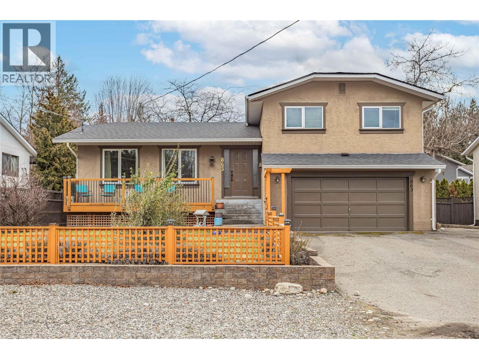 863 Hammer Avenue, kelowna, British Columbia
