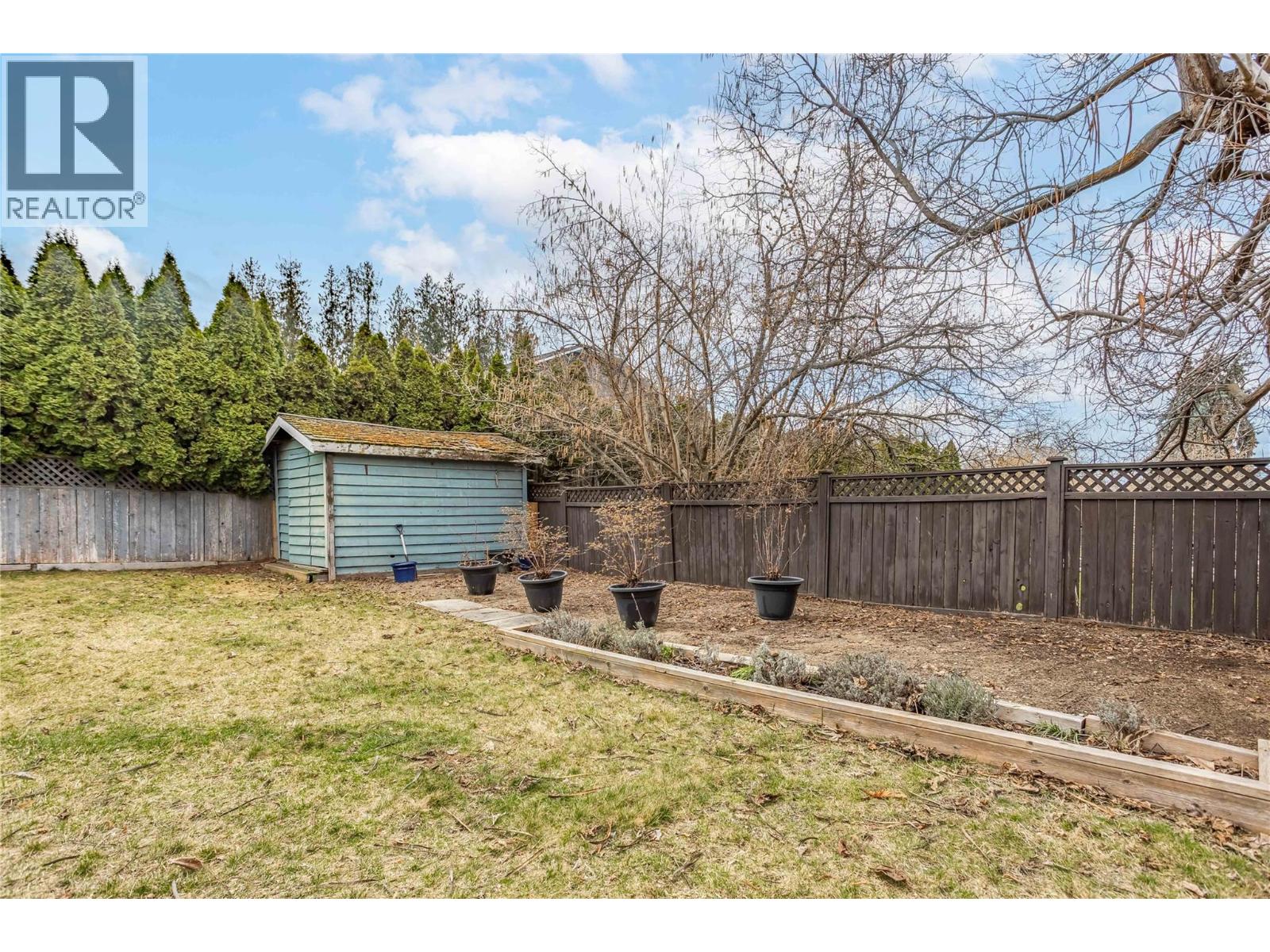 863 Hammer Avenue, Kelowna, British Columbia  V1W 2B7 - Photo 49 - 10378540