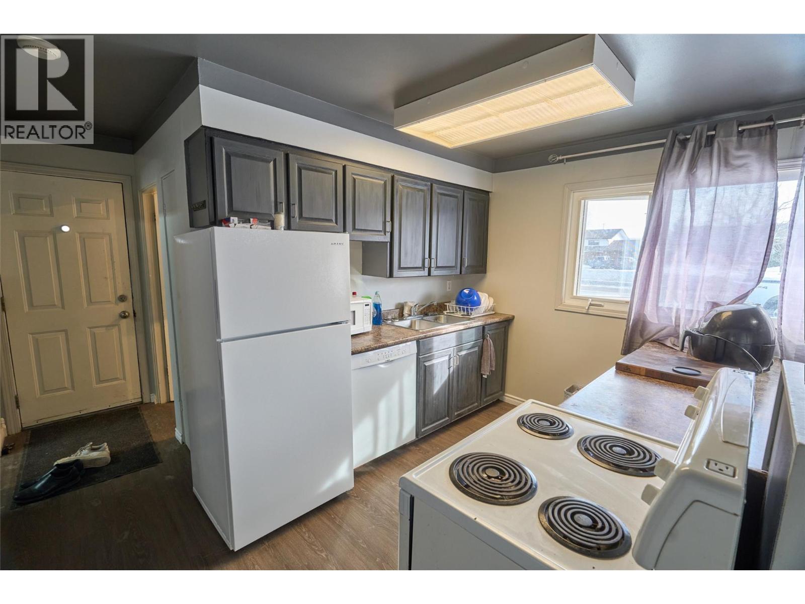 1608 116 Avenue, Dawson Creek, British Columbia  V1G 3G4 - Photo 3 - 10380202