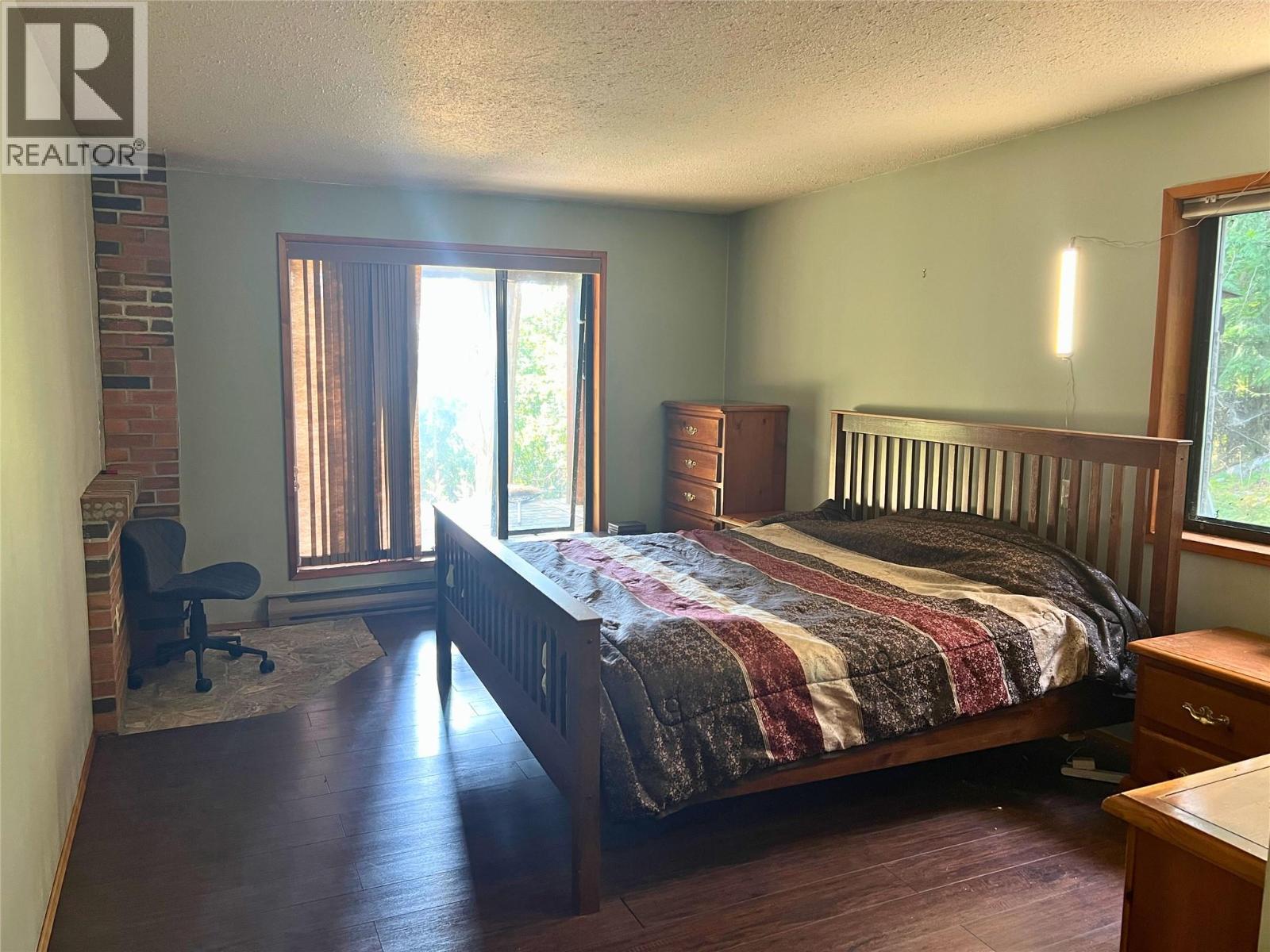 7508 Crowfoot Drive, Anglemont, British Columbia  V0E 1M8 - Photo 17 - 10380187