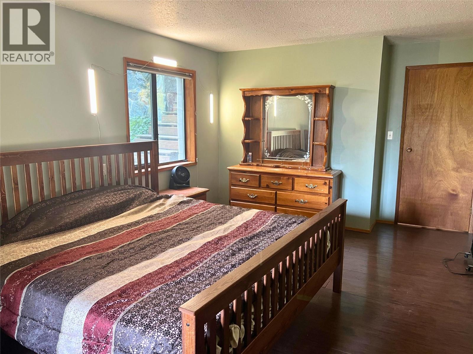 7508 Crowfoot Drive, Anglemont, British Columbia  V0E 1M8 - Photo 18 - 10380187