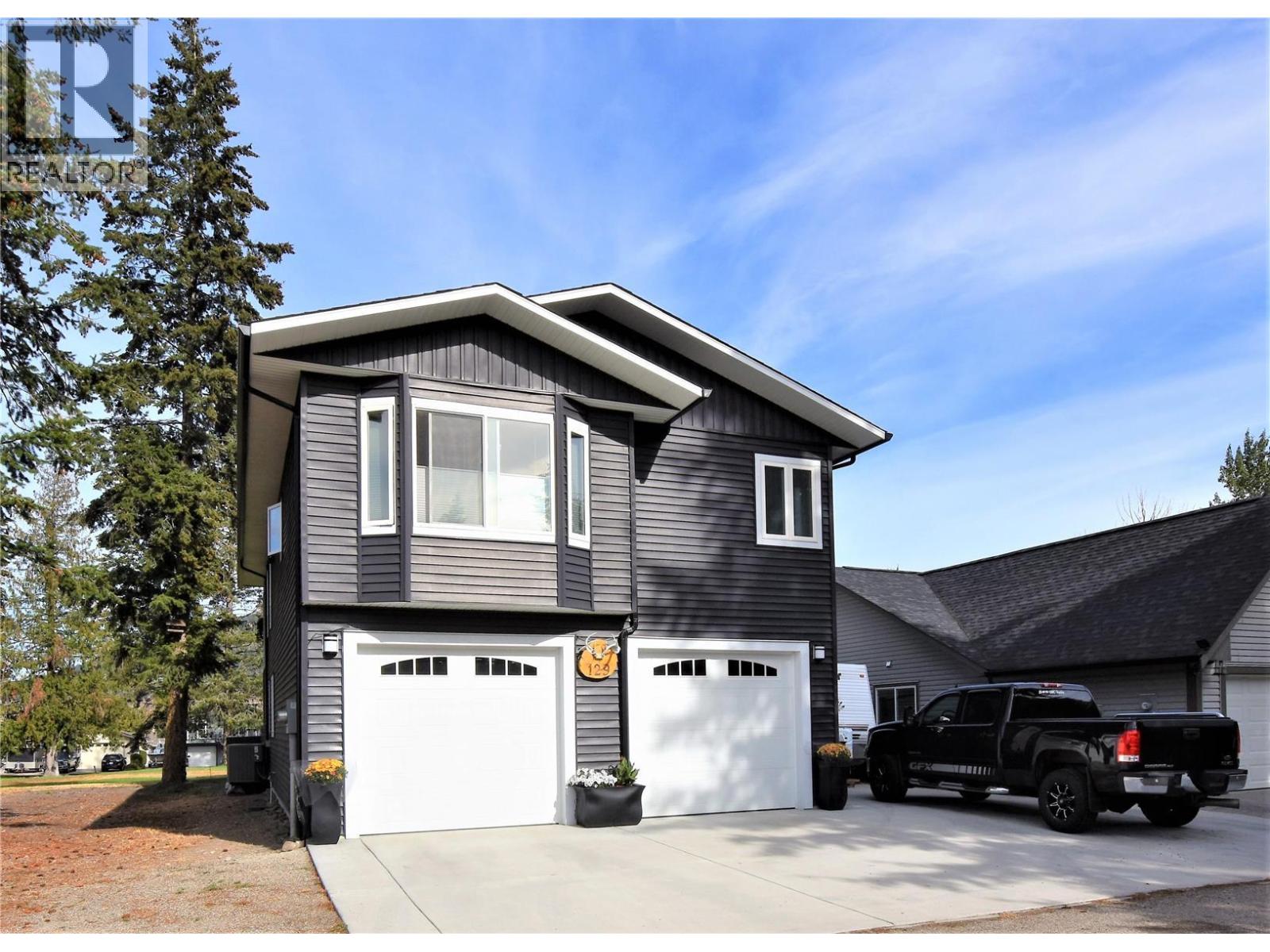 129 Deer Street, Vernon, British Columbia  V1H 2A1 - Photo 3 - 10380063