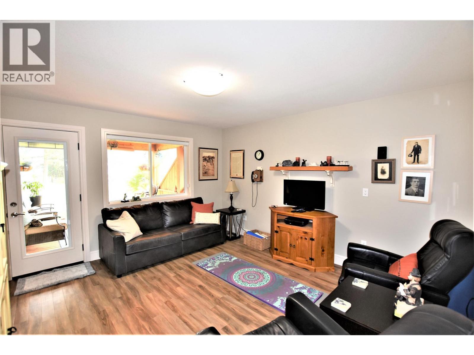 129 Deer Street, Vernon, British Columbia  V1H 2A1 - Photo 33 - 10380063