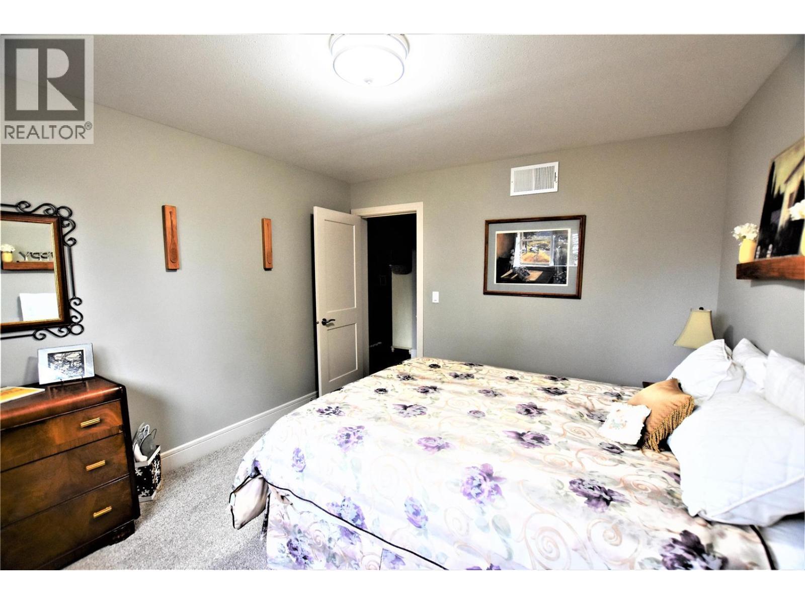 129 Deer Street, Vernon, British Columbia  V1H 2A1 - Photo 38 - 10380063