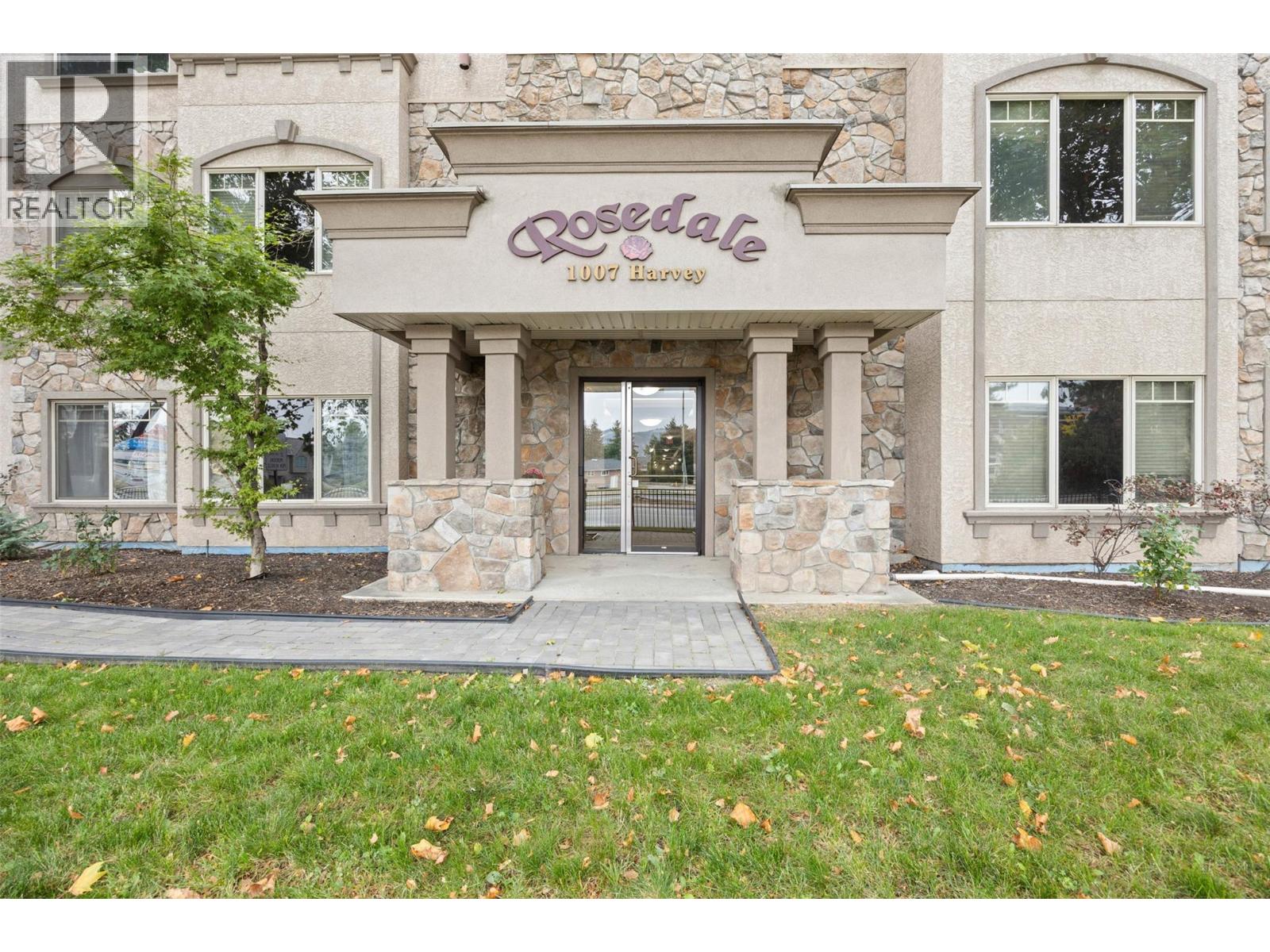 1007 Harvey Avenue Unit# 109, Kelowna, British Columbia  V1Y 6E4 - Photo 2 - 10380176