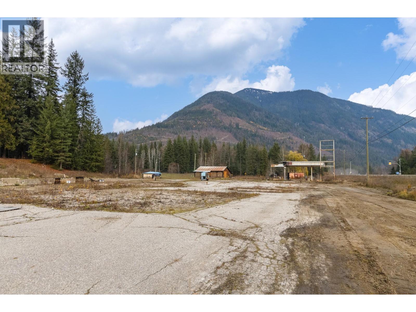 5487 Prosh Frontage Road, Malakwa, British Columbia  V0E 2J0 - Photo 18 - 10380199