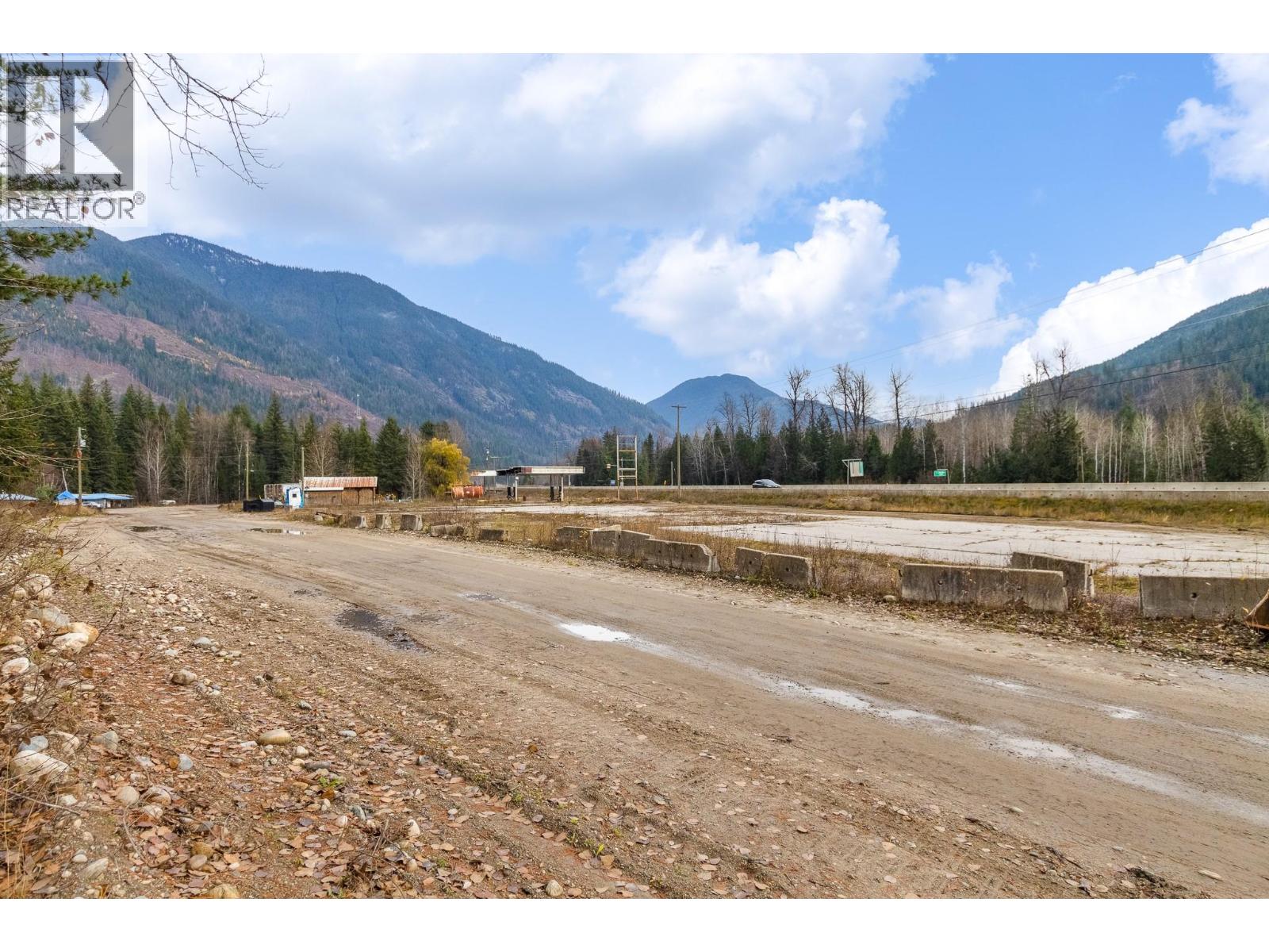 5487 Prosh Frontage Road, Malakwa, British Columbia  V0E 2J0 - Photo 21 - 10380199