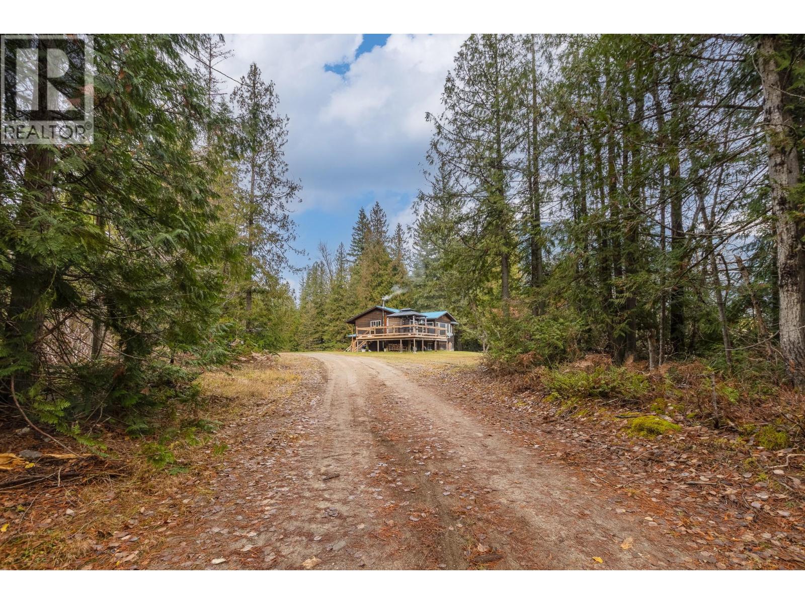 5487 Prosh Frontage Road, Malakwa, British Columbia  V0E 2J0 - Photo 5 - 10380199