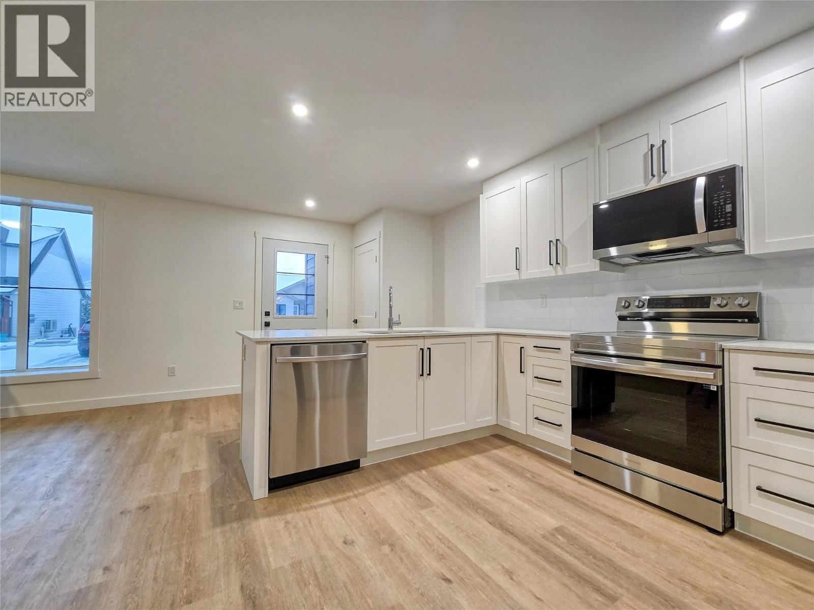 2098 Pine Tree Way Unit# 42, Invermere, British Columbia  V0A 1K4 - Photo 16 - 10379789