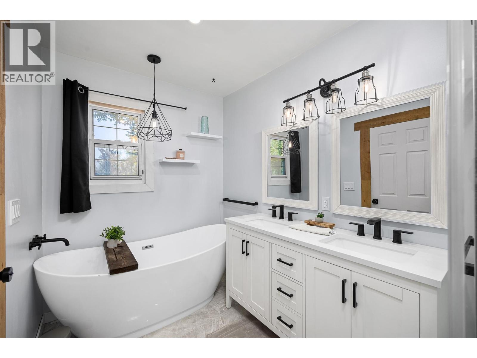 3592 Barney Road, West Kelowna, British Columbia  V4T 1J2 - Photo 6 - 10380189