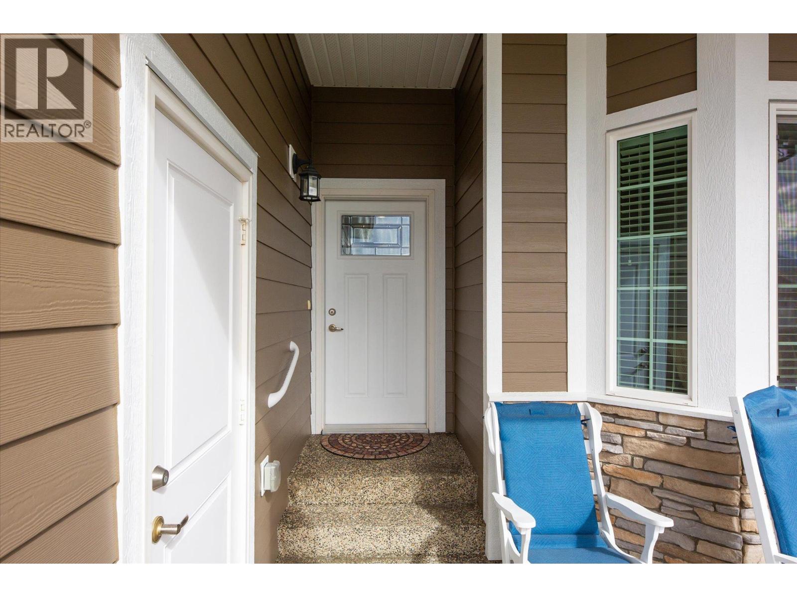 2063 Aspen Drive, Westbank, British Columbia  V4T 3A5 - Photo 3 - 10380021