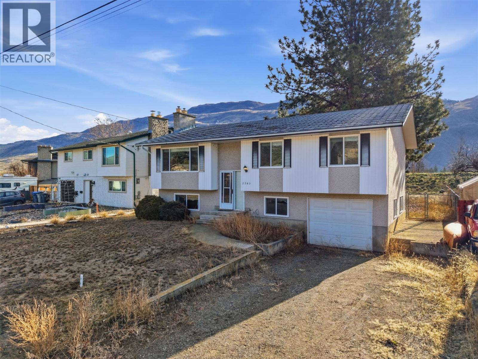 2563 Sandalwood Drive, kamloops, British Columbia