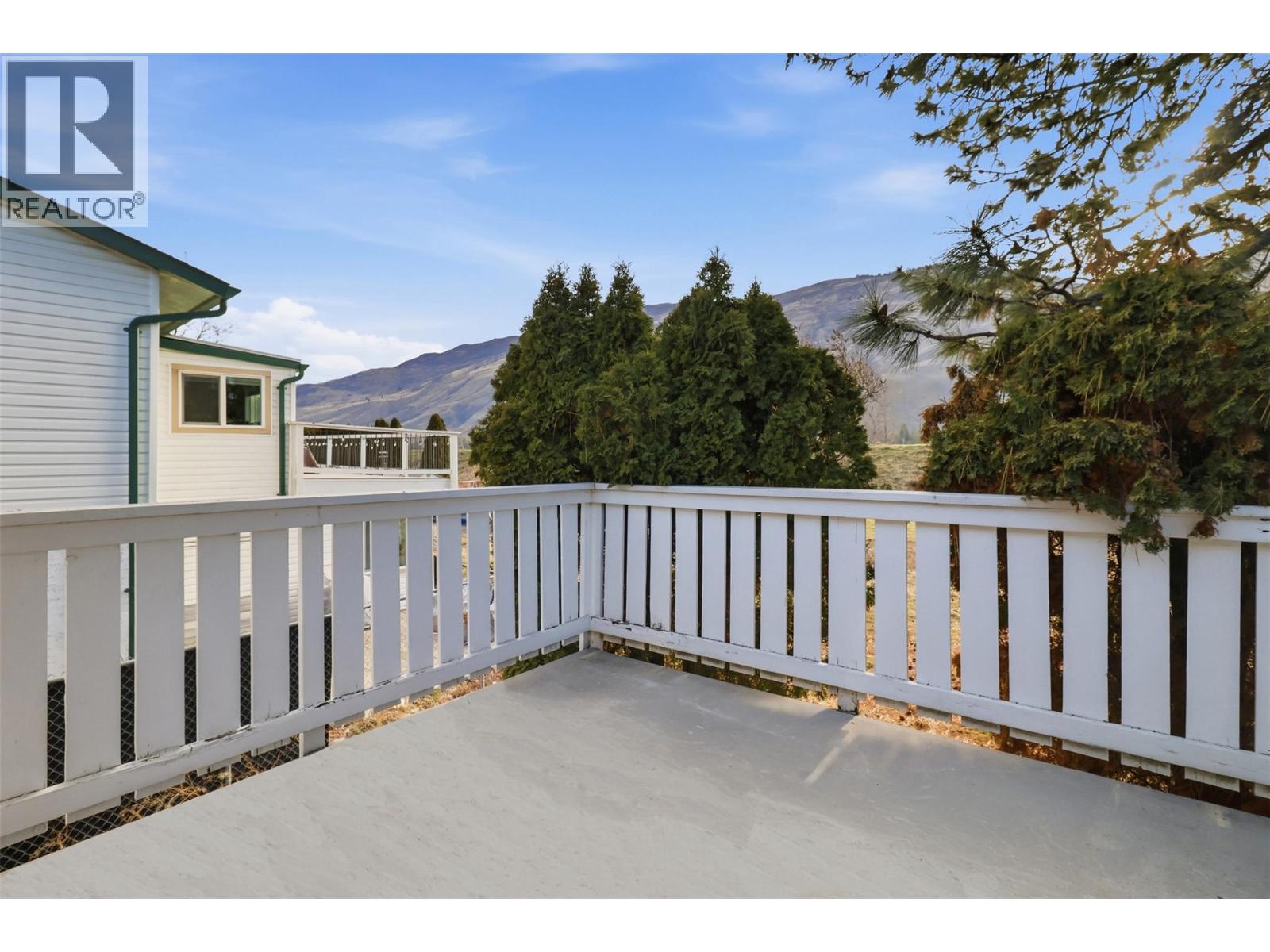 2563 Sandalwood Drive, Kamloops, British Columbia  V2B 6V3 - Photo 11 - 10380056