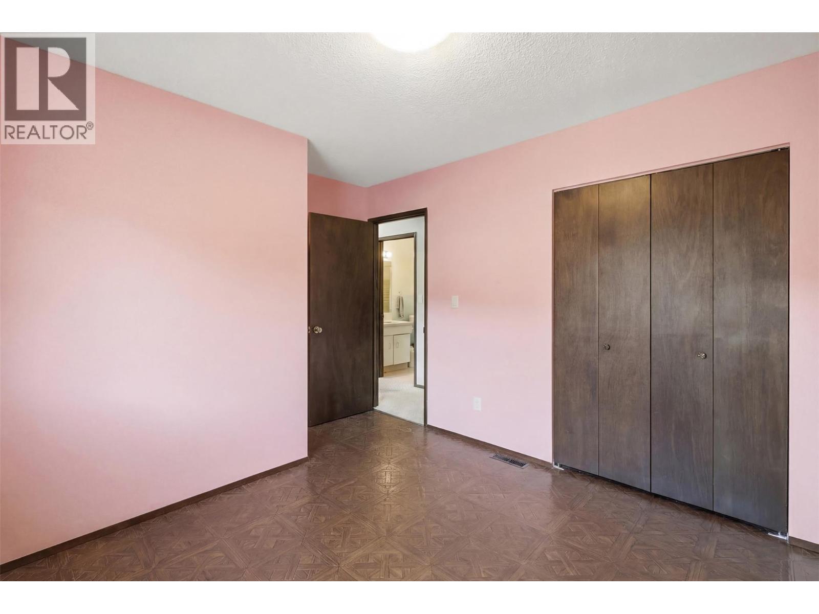 2563 Sandalwood Drive, Kamloops, British Columbia  V2B 6V3 - Photo 22 - 10380056