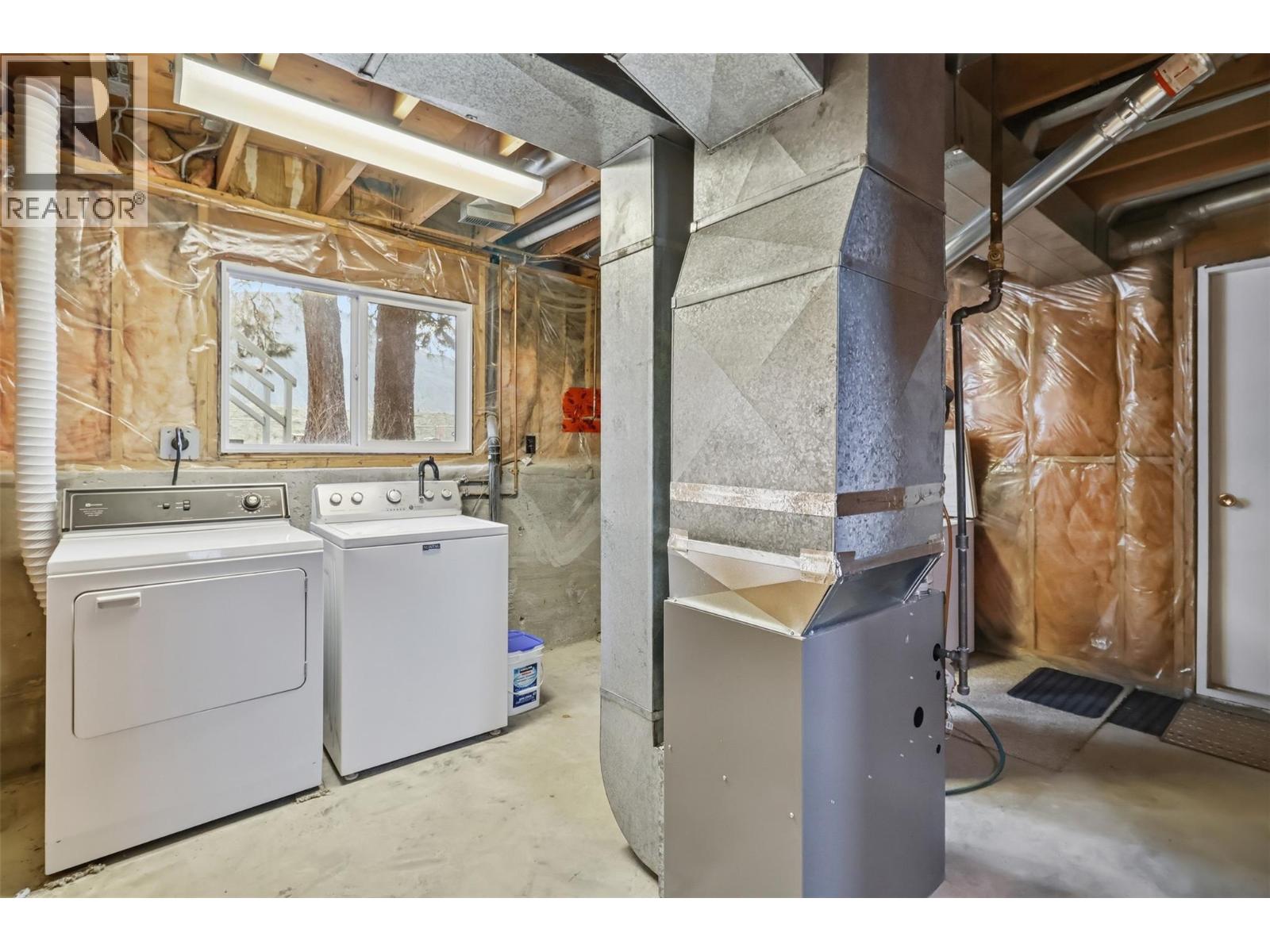 2563 Sandalwood Drive, Kamloops, British Columbia  V2B 6V3 - Photo 33 - 10380056