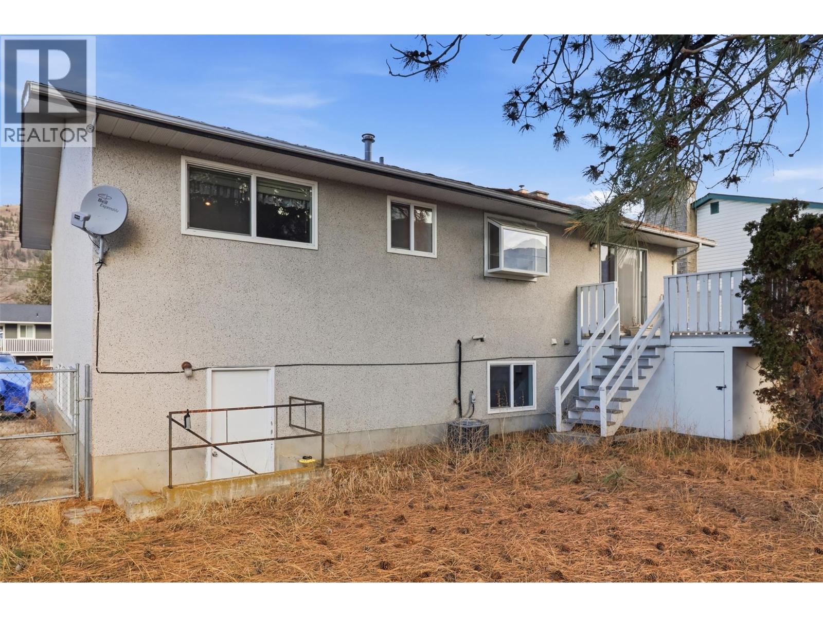 2563 Sandalwood Drive, Kamloops, British Columbia  V2B 6V3 - Photo 39 - 10380056