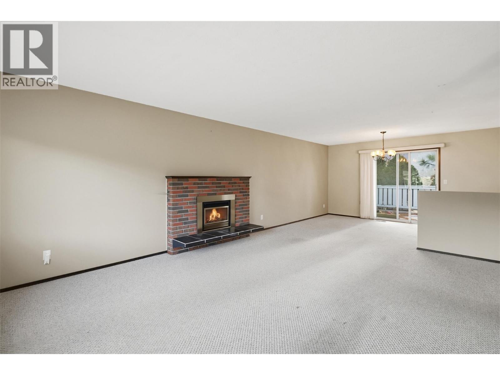 2563 Sandalwood Drive, Kamloops, British Columbia  V2B 6V3 - Photo 7 - 10380056