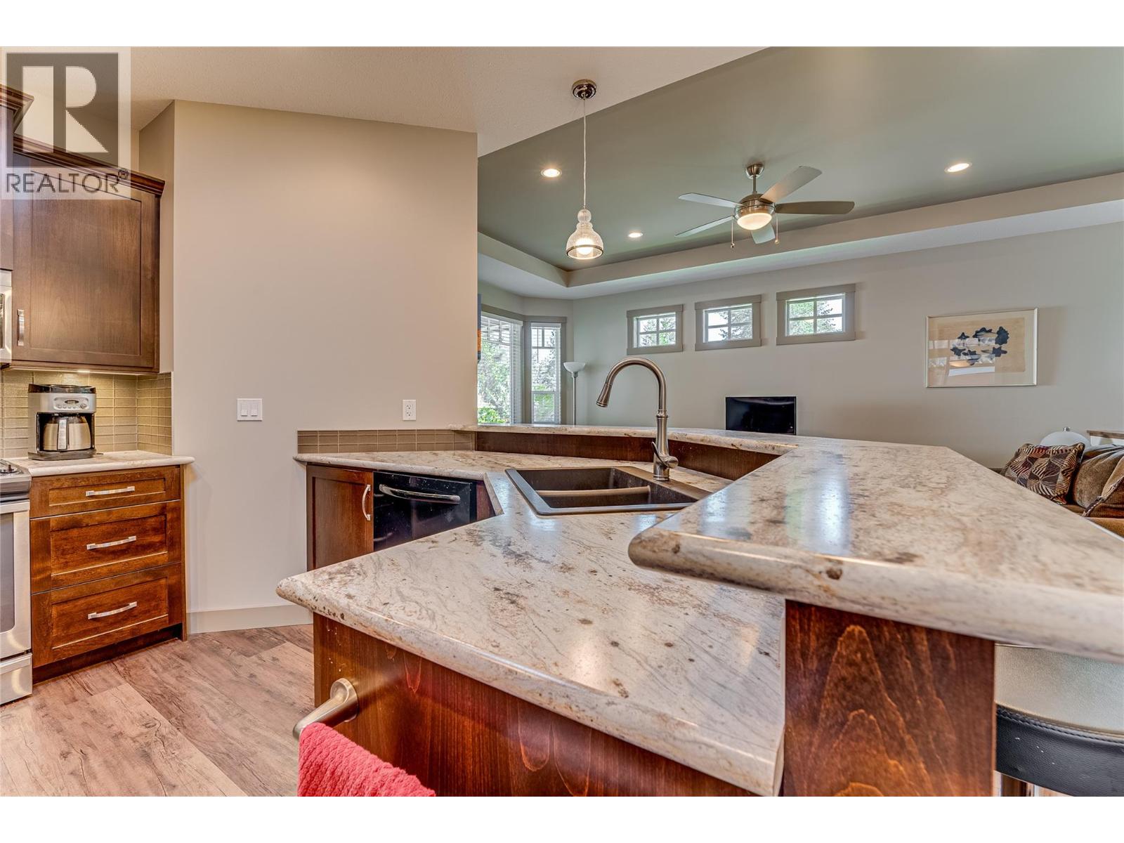 270 Grouse Avenue, Vernon, British Columbia  V1H 2A1 - Photo 11 - 10380205