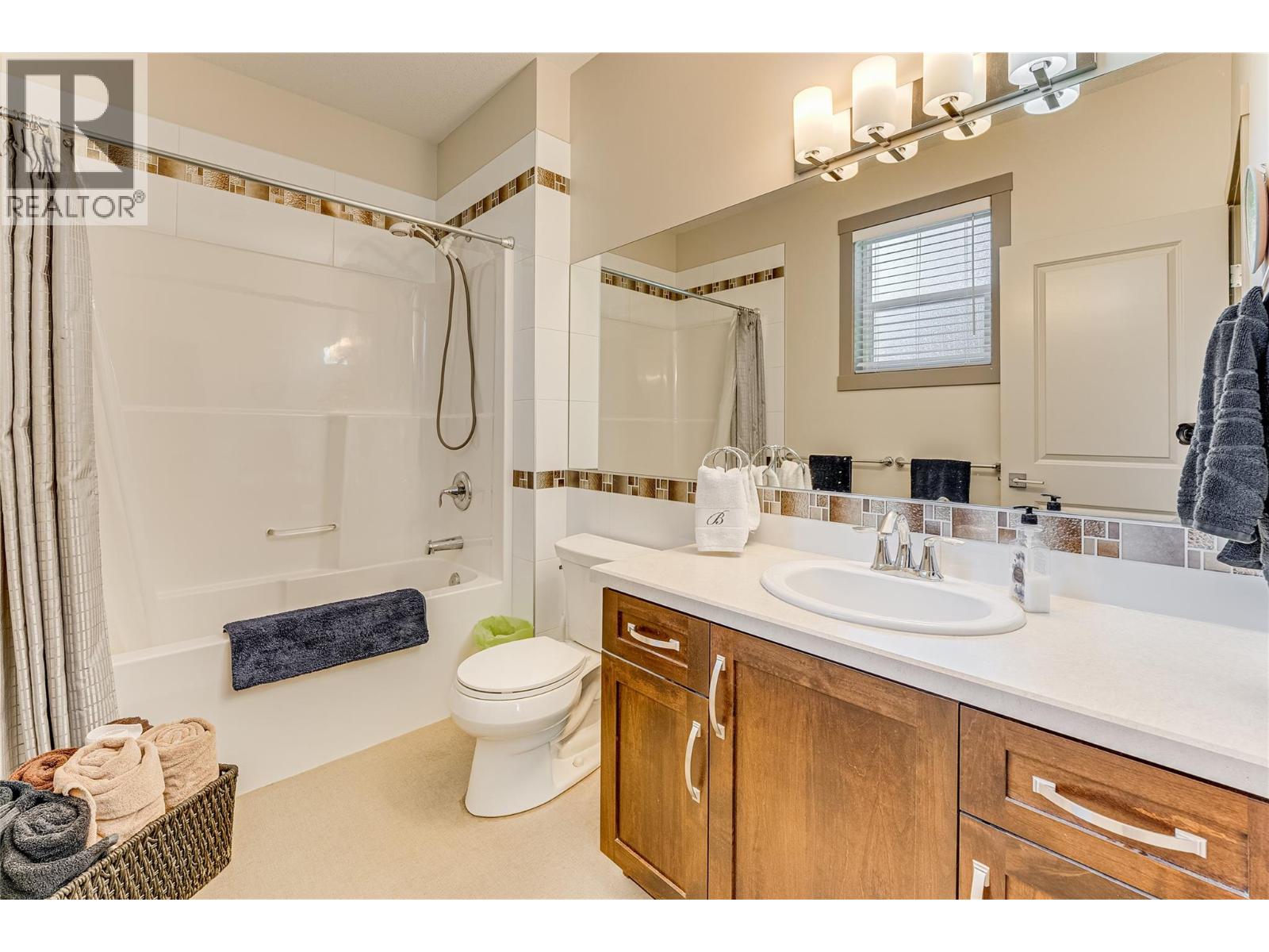 270 Grouse Avenue, Vernon, British Columbia  V1H 2A1 - Photo 20 - 10380205