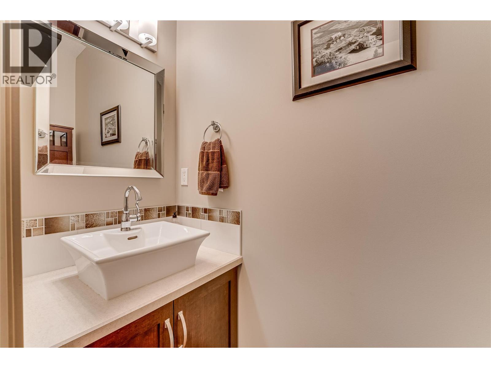 270 Grouse Avenue, Vernon, British Columbia  V1H 2A1 - Photo 24 - 10380205