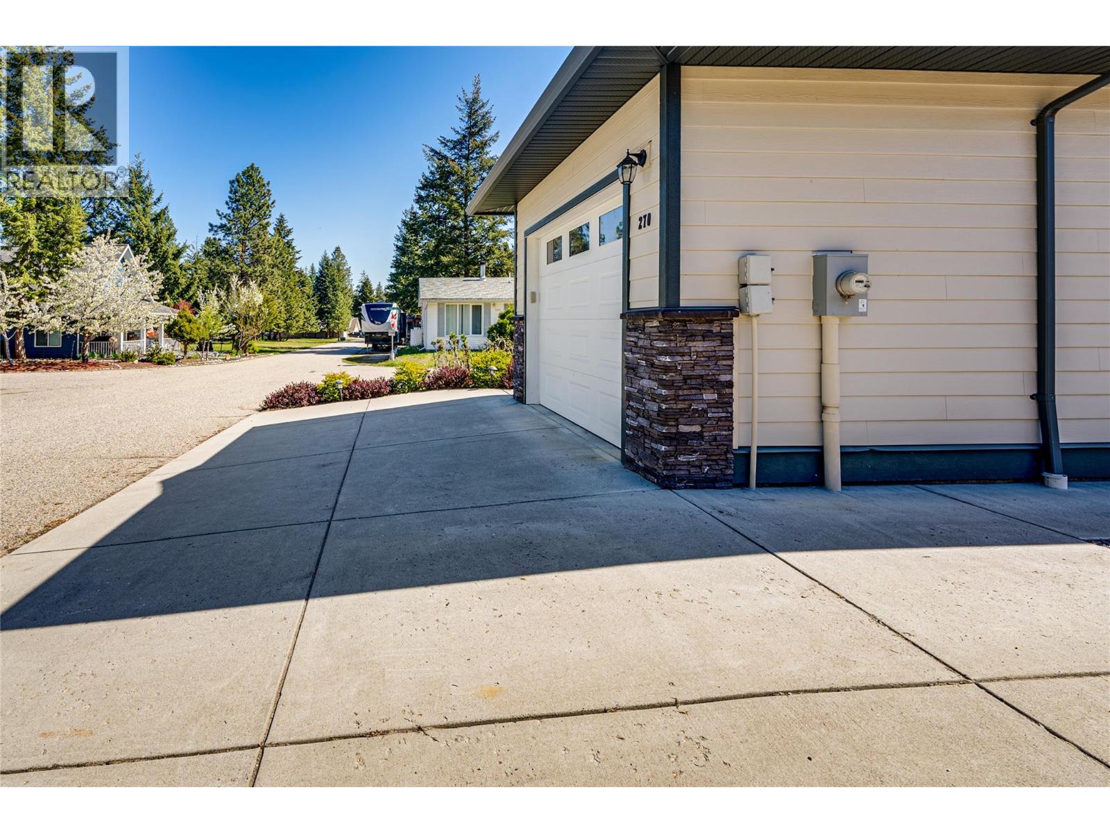 270 Grouse Avenue, Vernon, British Columbia  V1H 2A1 - Photo 39 - 10380205