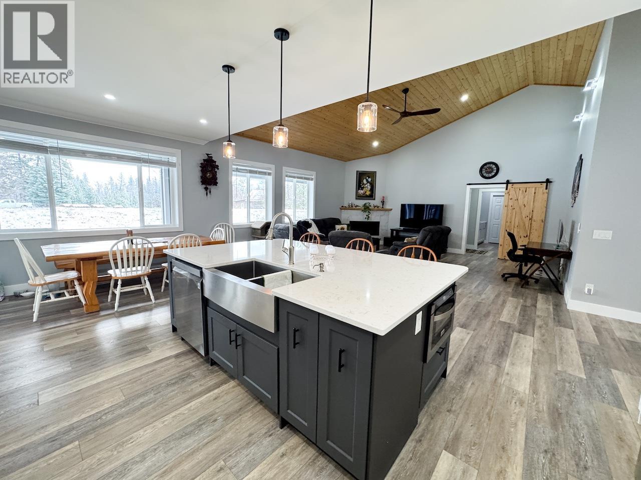 6560 25th Street, Grand Forks, British Columbia  V0H 1H0 - Photo 5 - 10380229