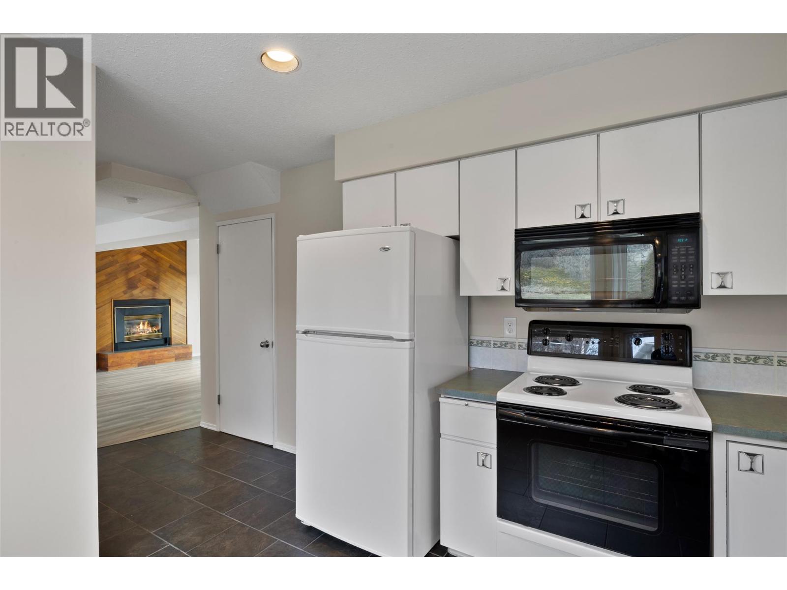 1748 North River Drive, Kamloops, British Columbia  V2B 7N7 - Photo 16 - 10379359