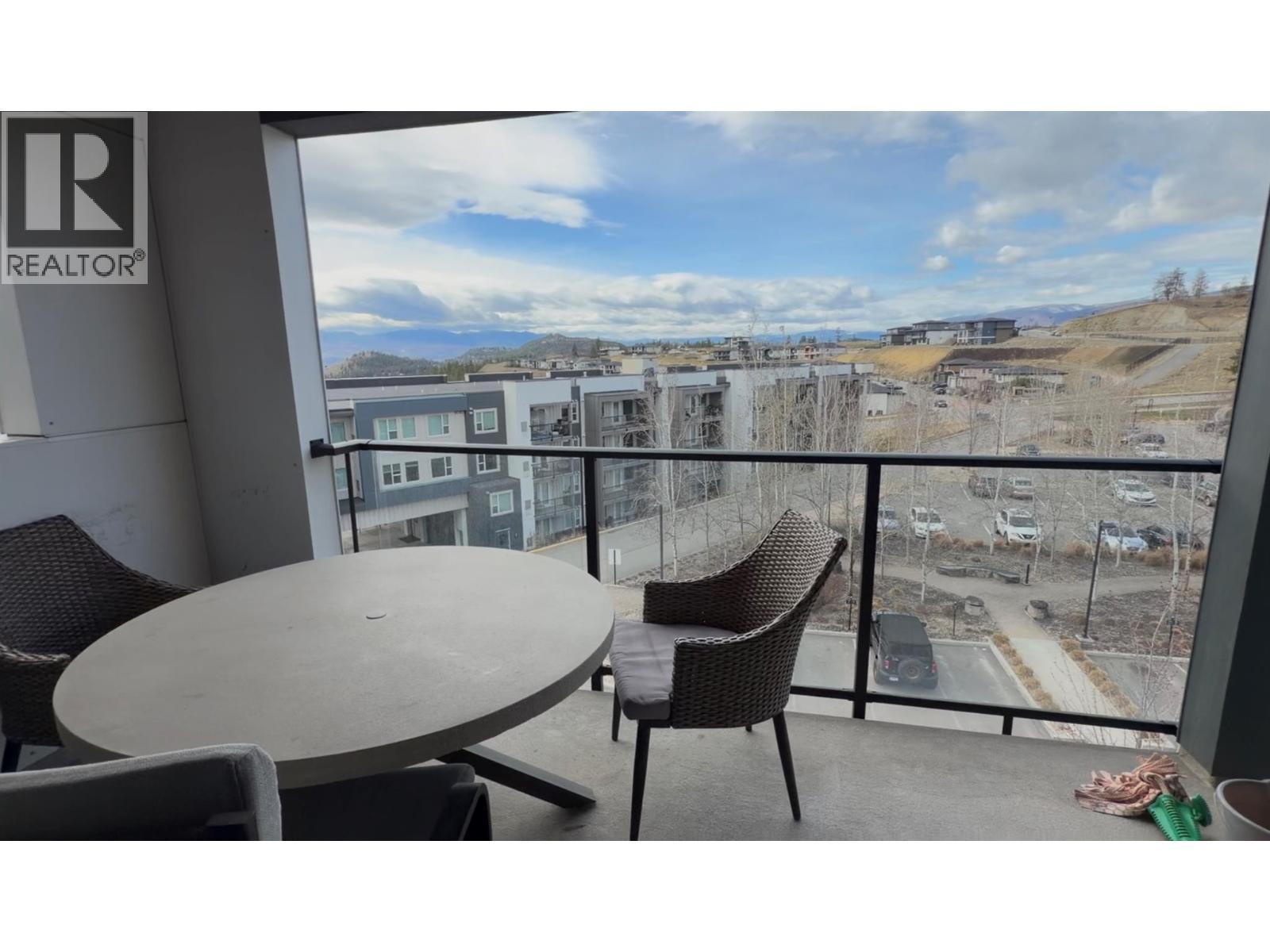 775 Academy Way Unit# PH25, kelowna, British Columbia