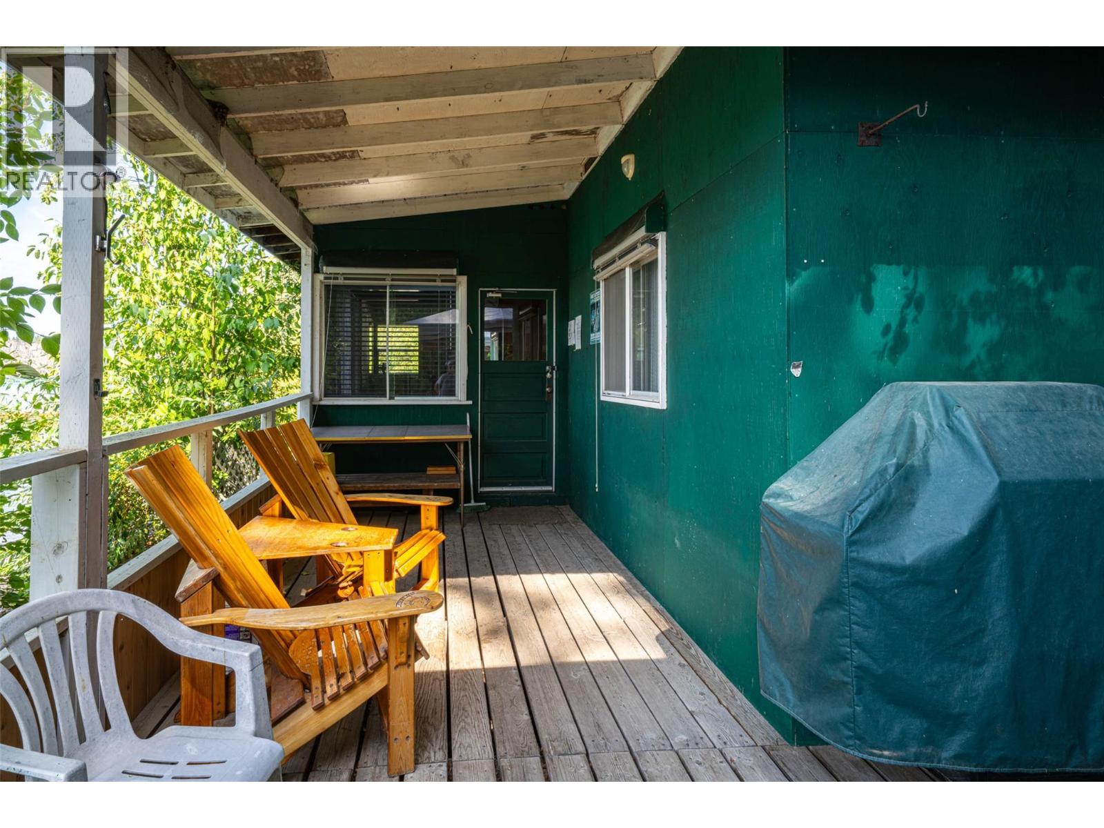 5799 Cosens Bay Road, Coldstream, British Columbia  V1B 1N8 - Photo 39 - 10380180