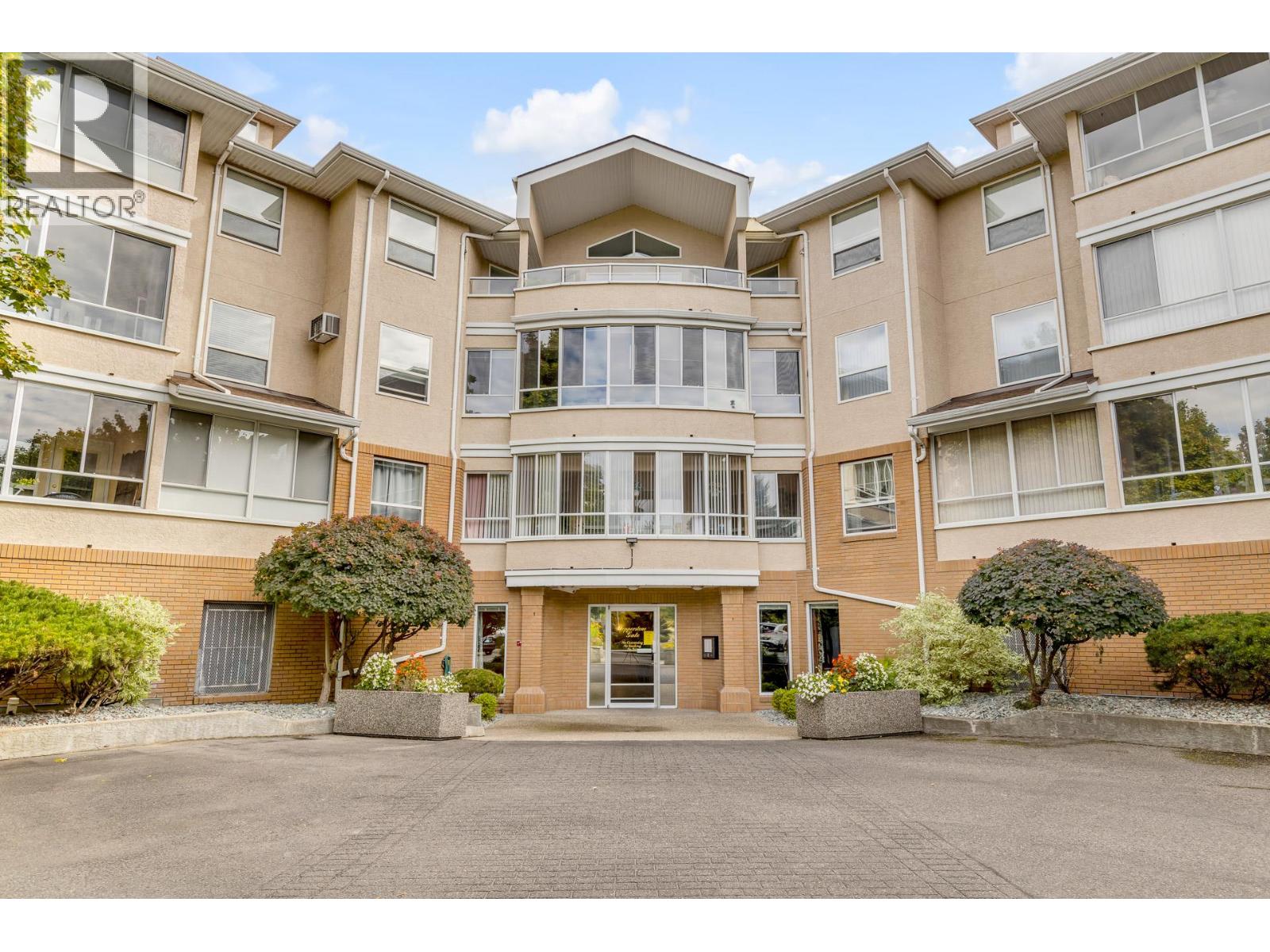 933 Harvey Avenue Unit# 303, kelowna, British Columbia