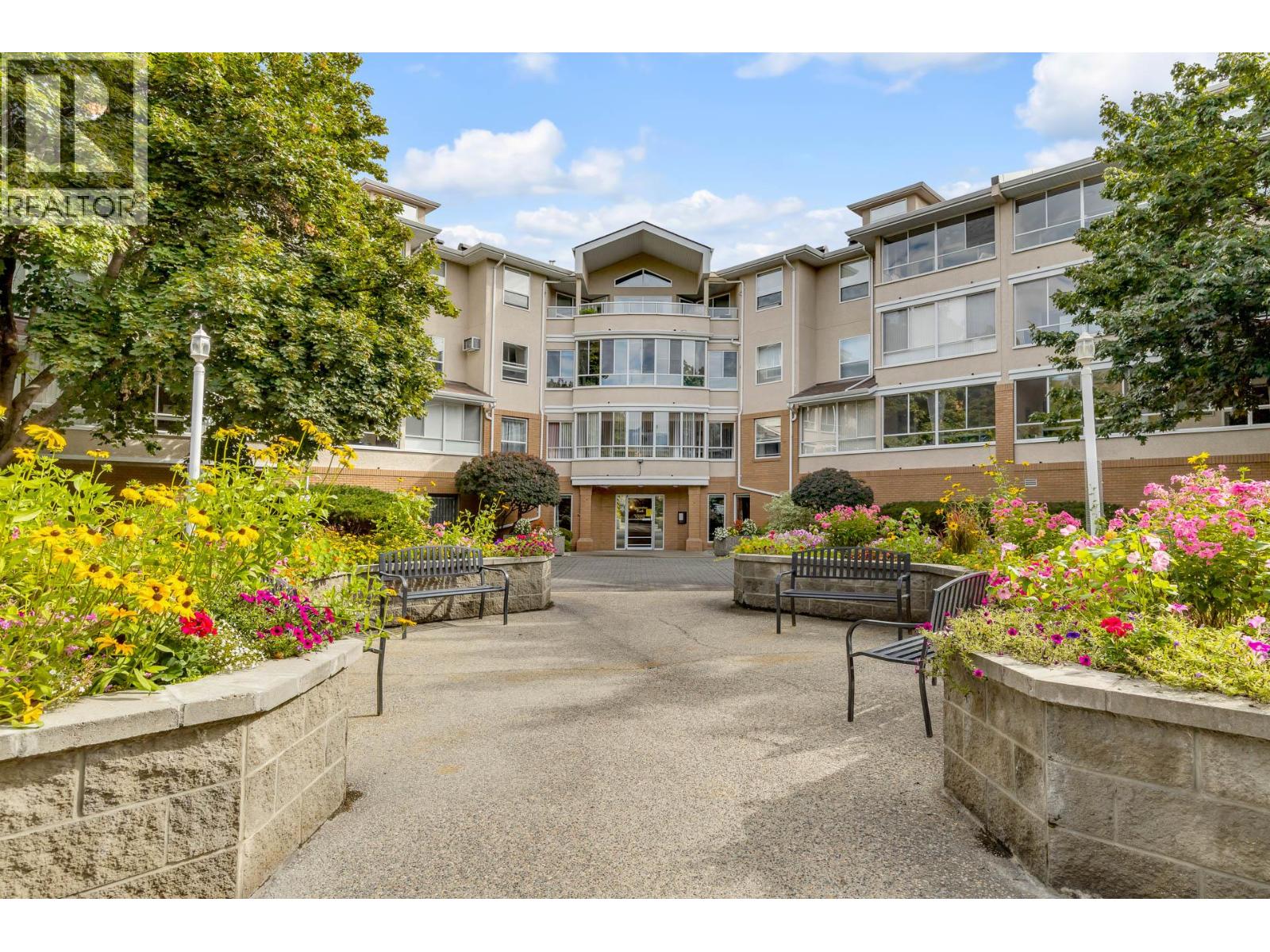 933 Harvey Avenue Unit# 303, Kelowna, British Columbia  V1Y 9S1 - Photo 2 - 10378357