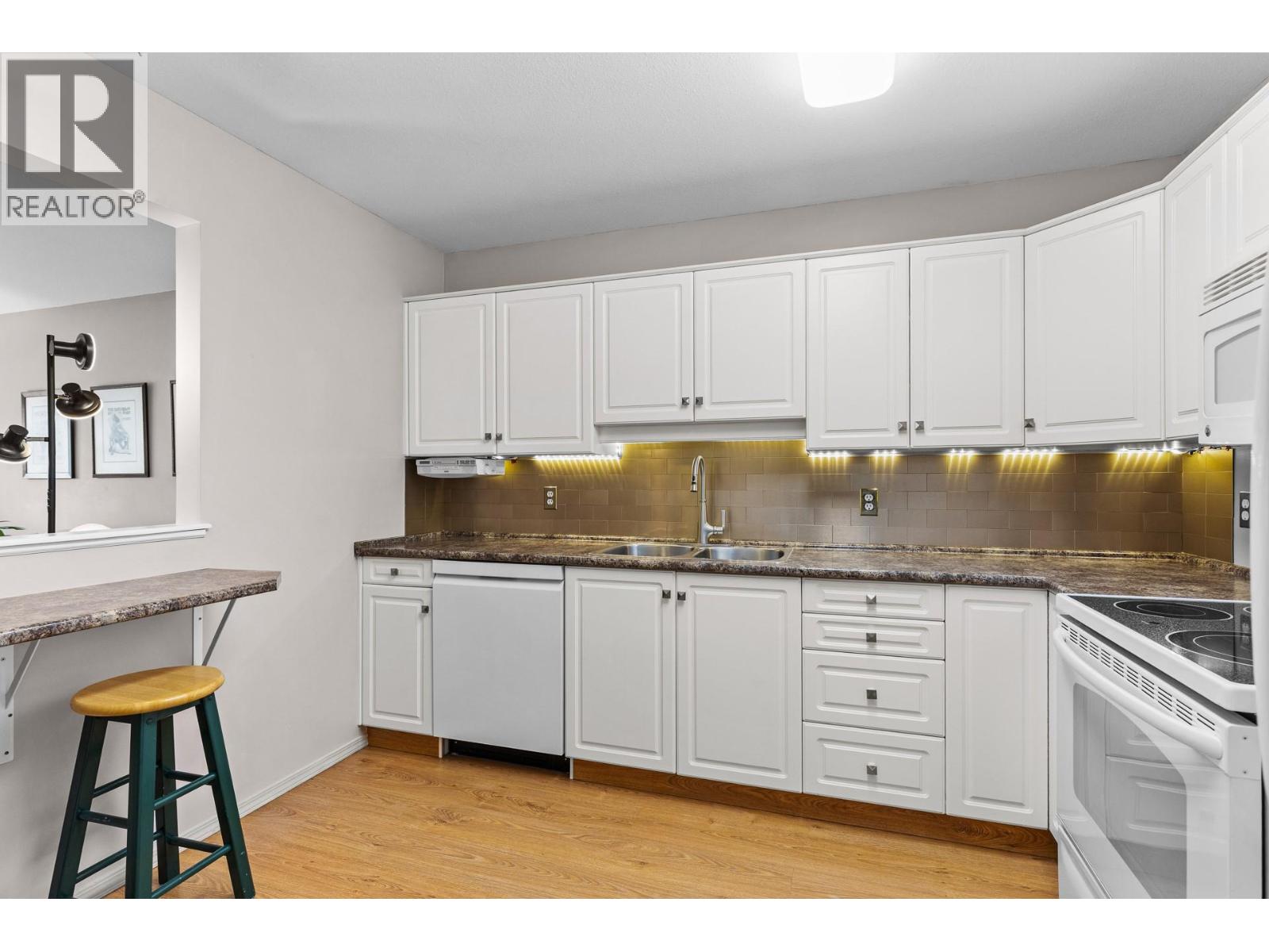 933 Harvey Avenue Unit# 303, Kelowna, British Columbia  V1Y 9S1 - Photo 7 - 10378357