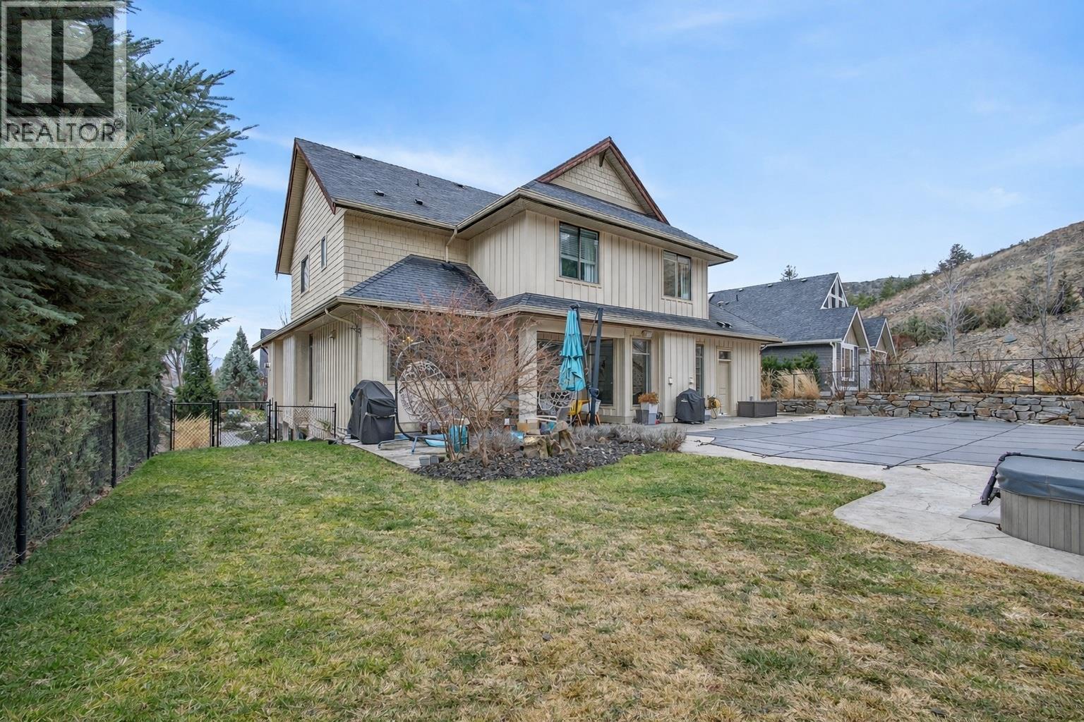 1996 Twin Ridge Court, Kelowna, British Columbia  V1V 2X8 - Photo 3 - 10379442